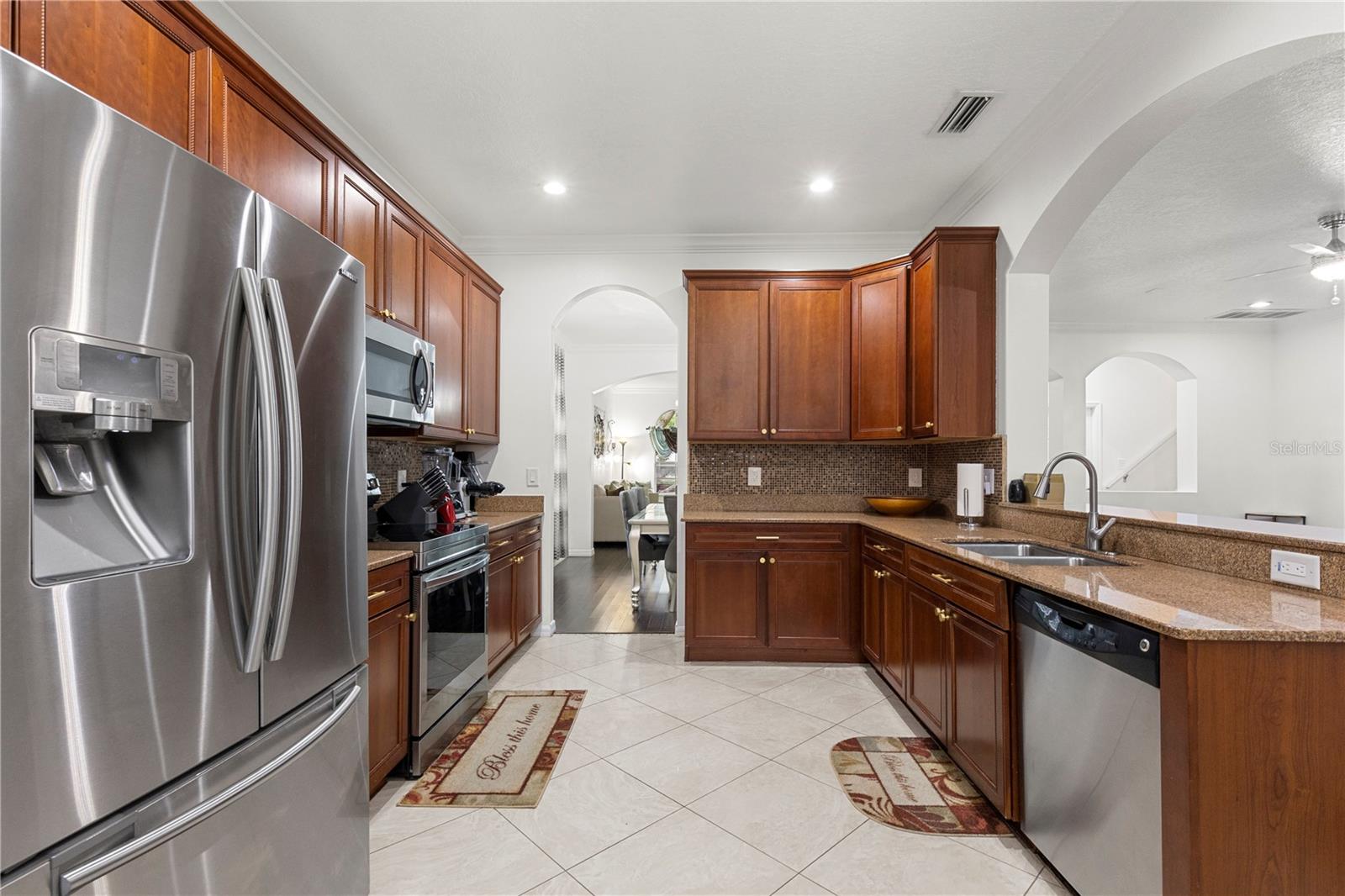 6932 GRAY CATBIRD LOOP, WESLEY CHAPEL, FL, 33545