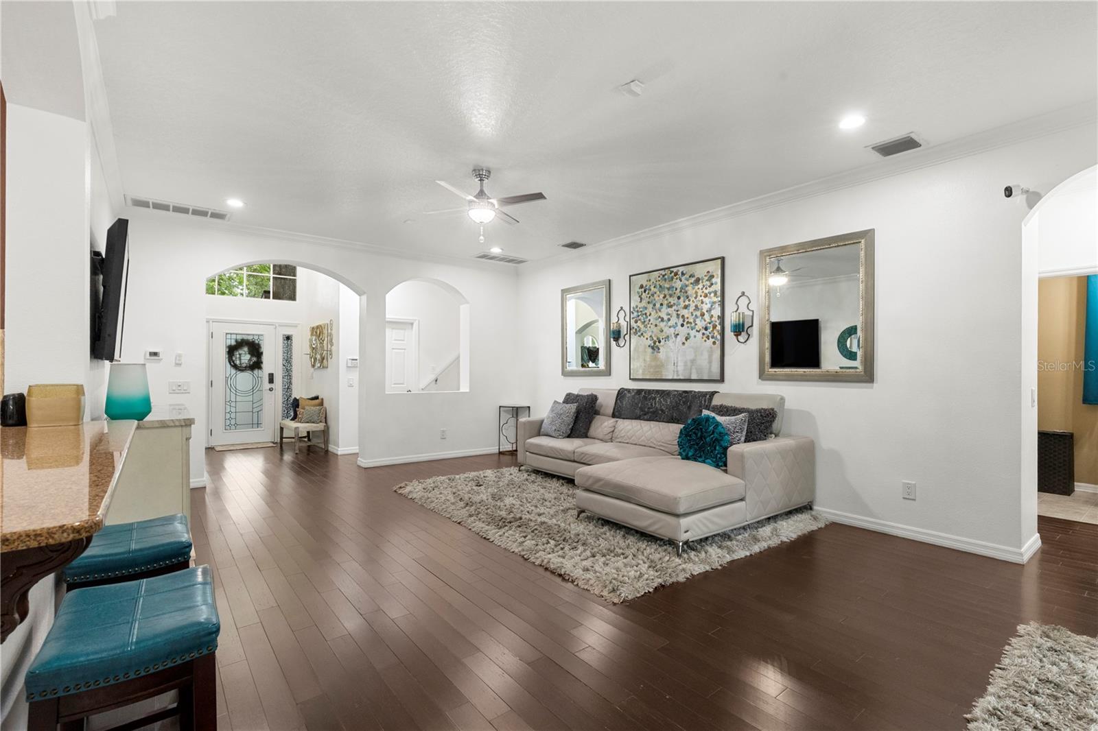 6932 GRAY CATBIRD LOOP, WESLEY CHAPEL, FL, 33545