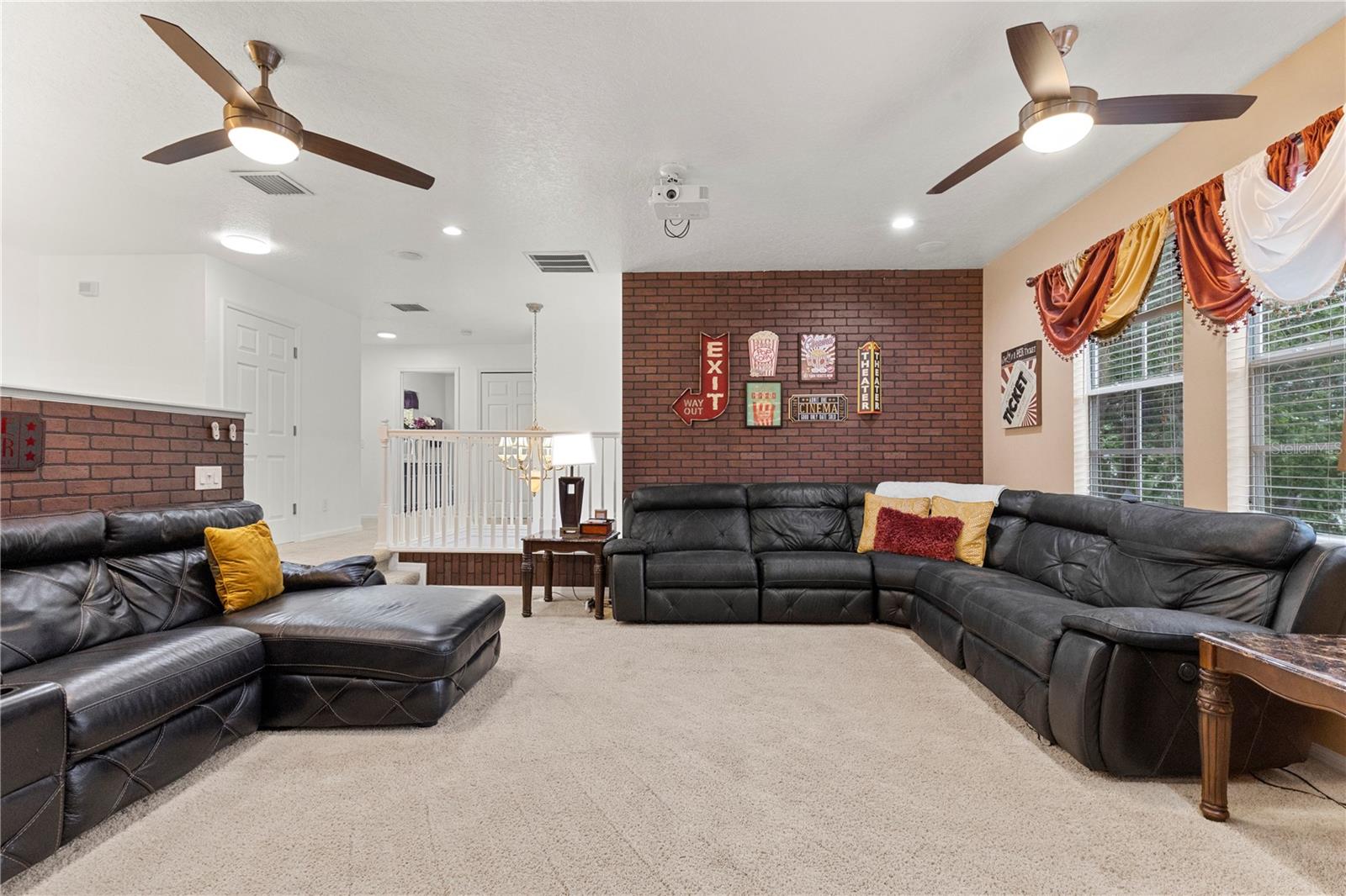 6932 GRAY CATBIRD LOOP, WESLEY CHAPEL, FL, 33545