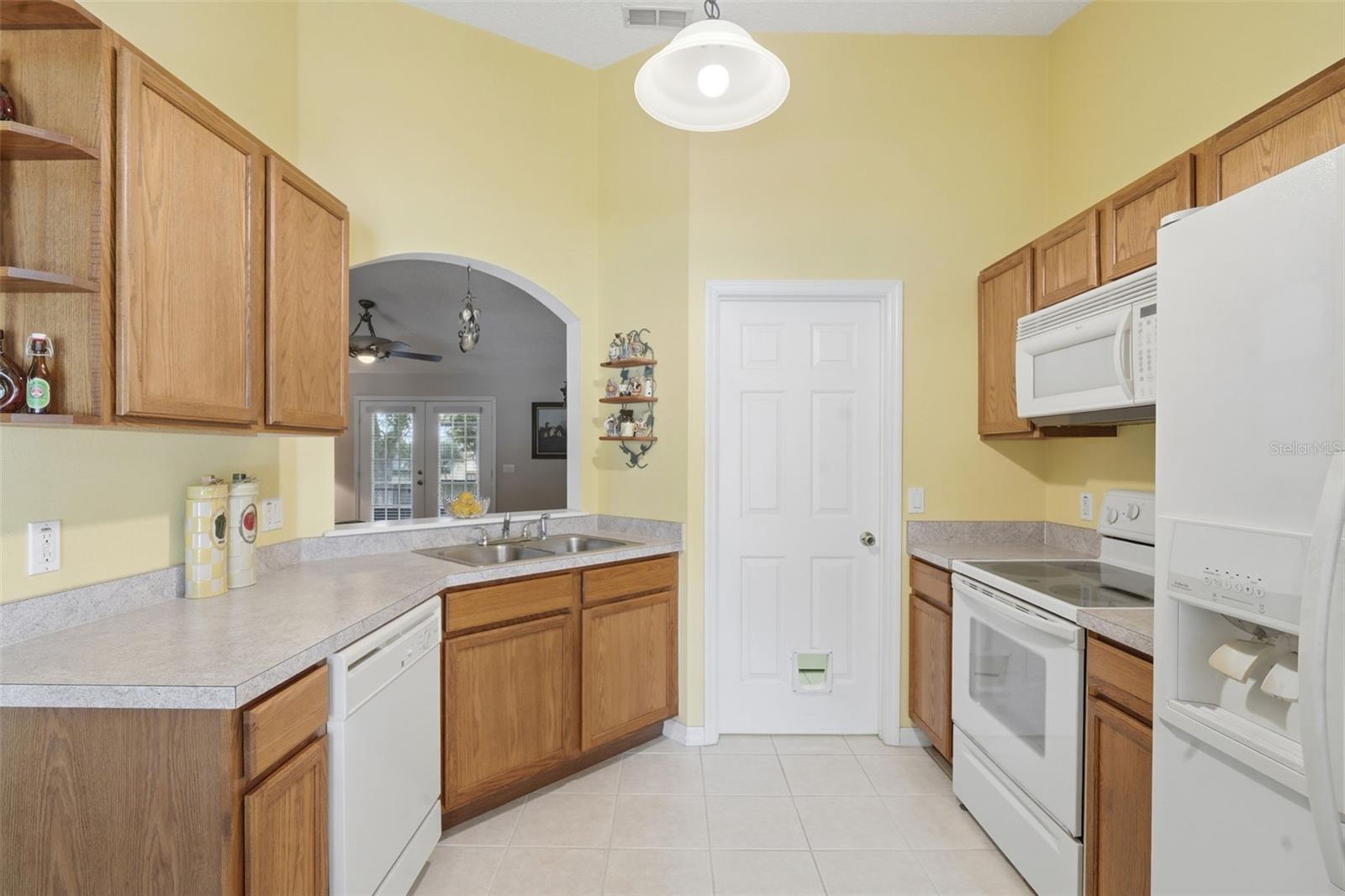 812 BENTON LAKE DR S, DELAND, FL, 32724