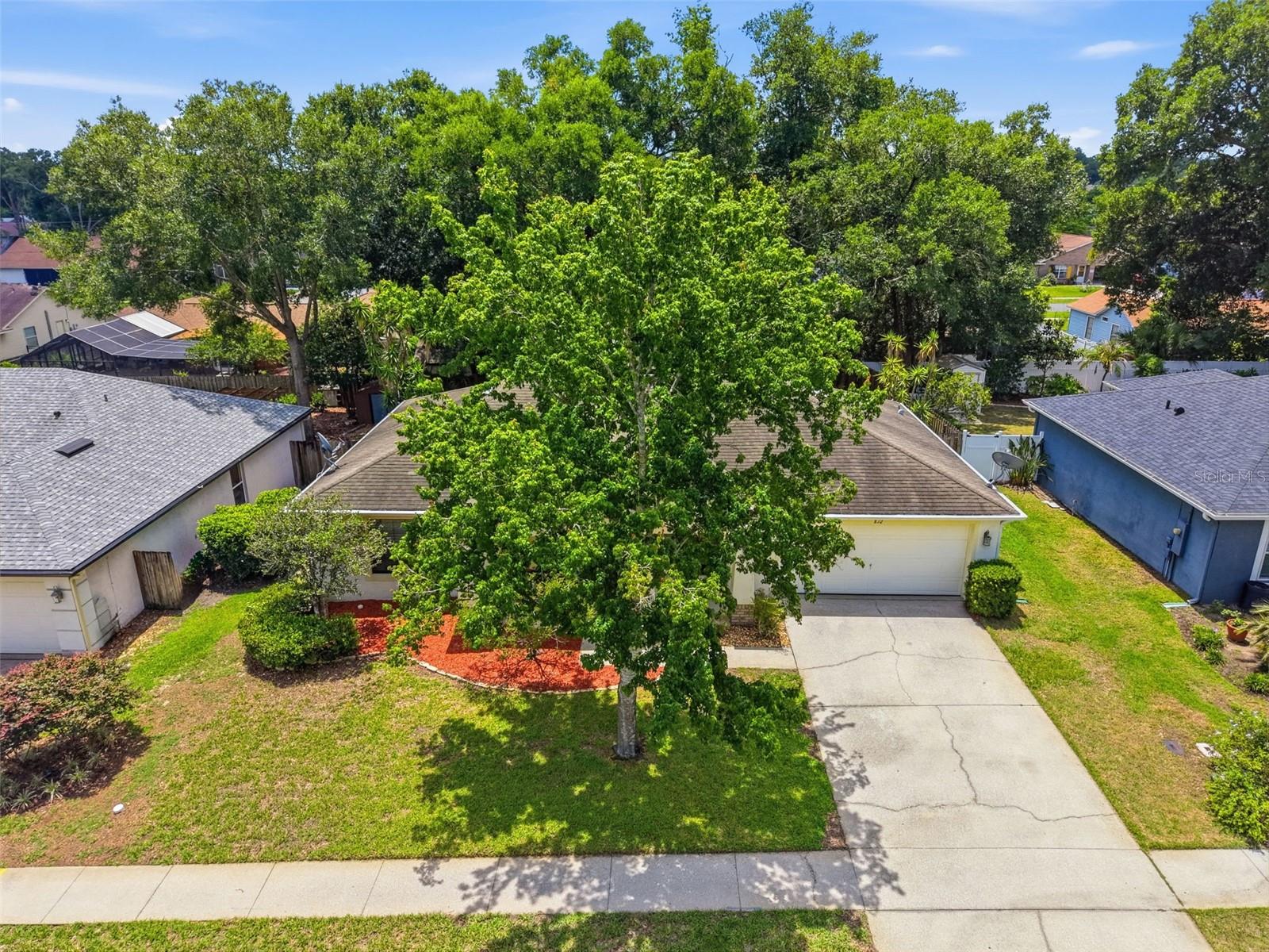 812 BENTON LAKE DR S, DELAND, FL, 32724
