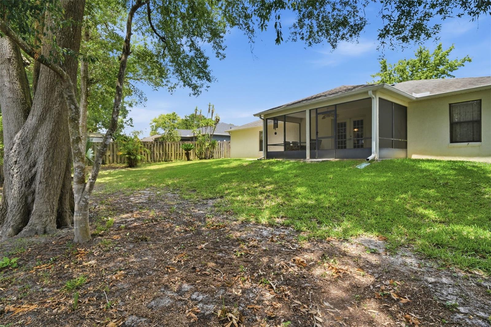 812 BENTON LAKE DR S, DELAND, FL, 32724