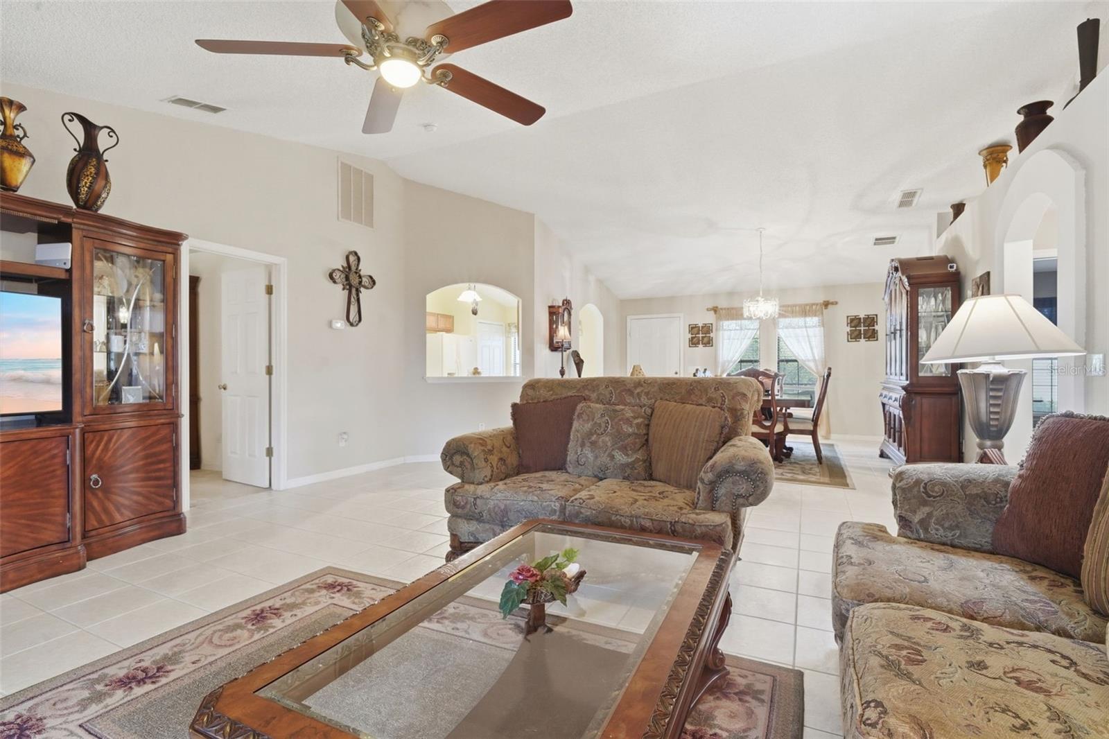 812 BENTON LAKE DR S, DELAND, FL, 32724