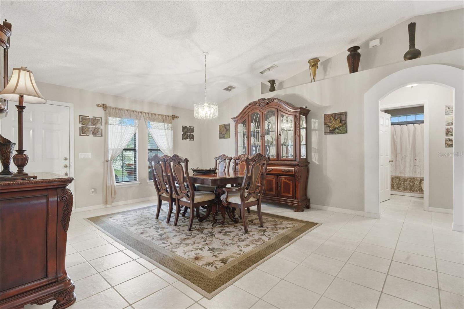 812 BENTON LAKE DR S, DELAND, FL, 32724
