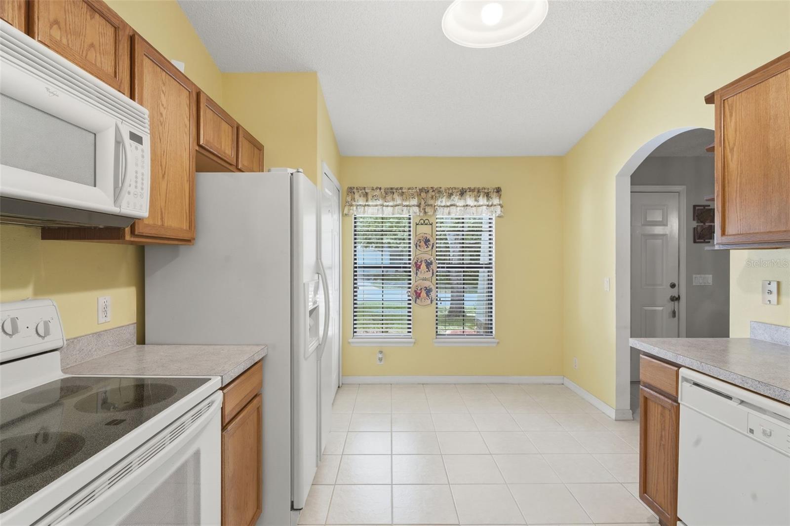 812 BENTON LAKE DR S, DELAND, FL, 32724