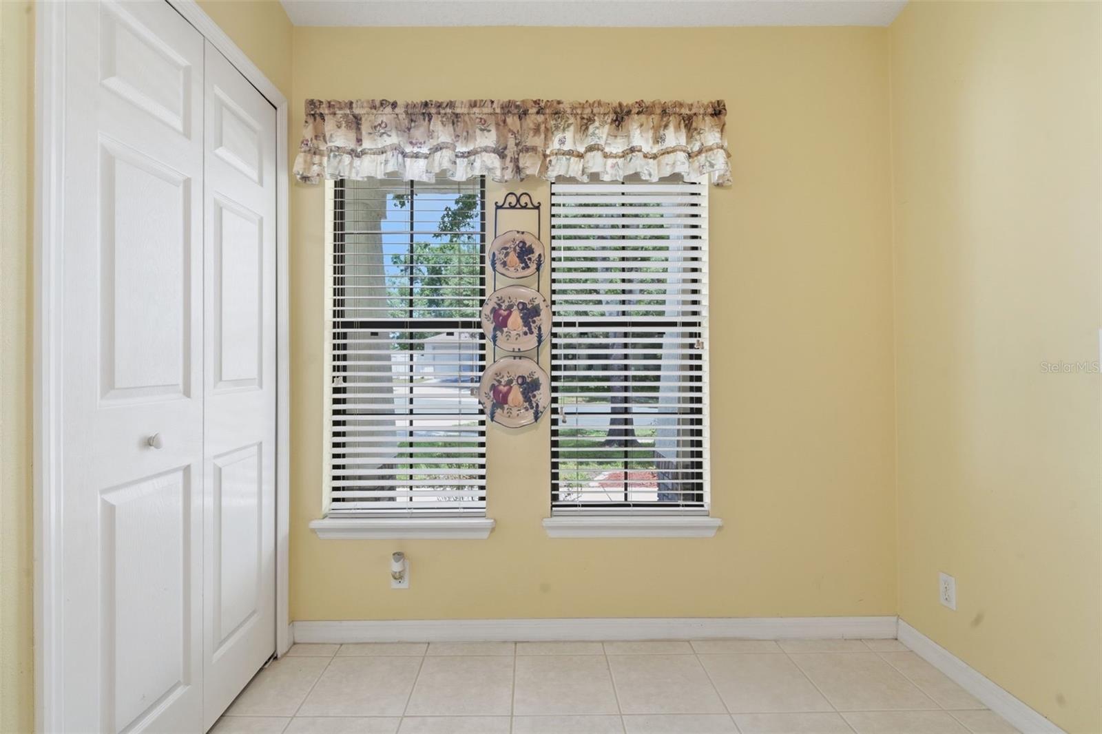 812 BENTON LAKE DR S, DELAND, FL, 32724