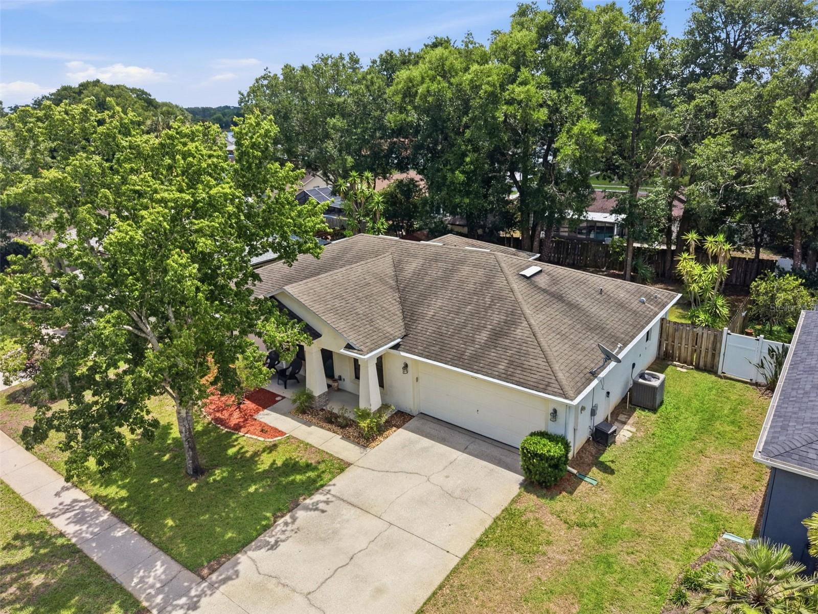 812 BENTON LAKE DR S, DELAND, FL, 32724