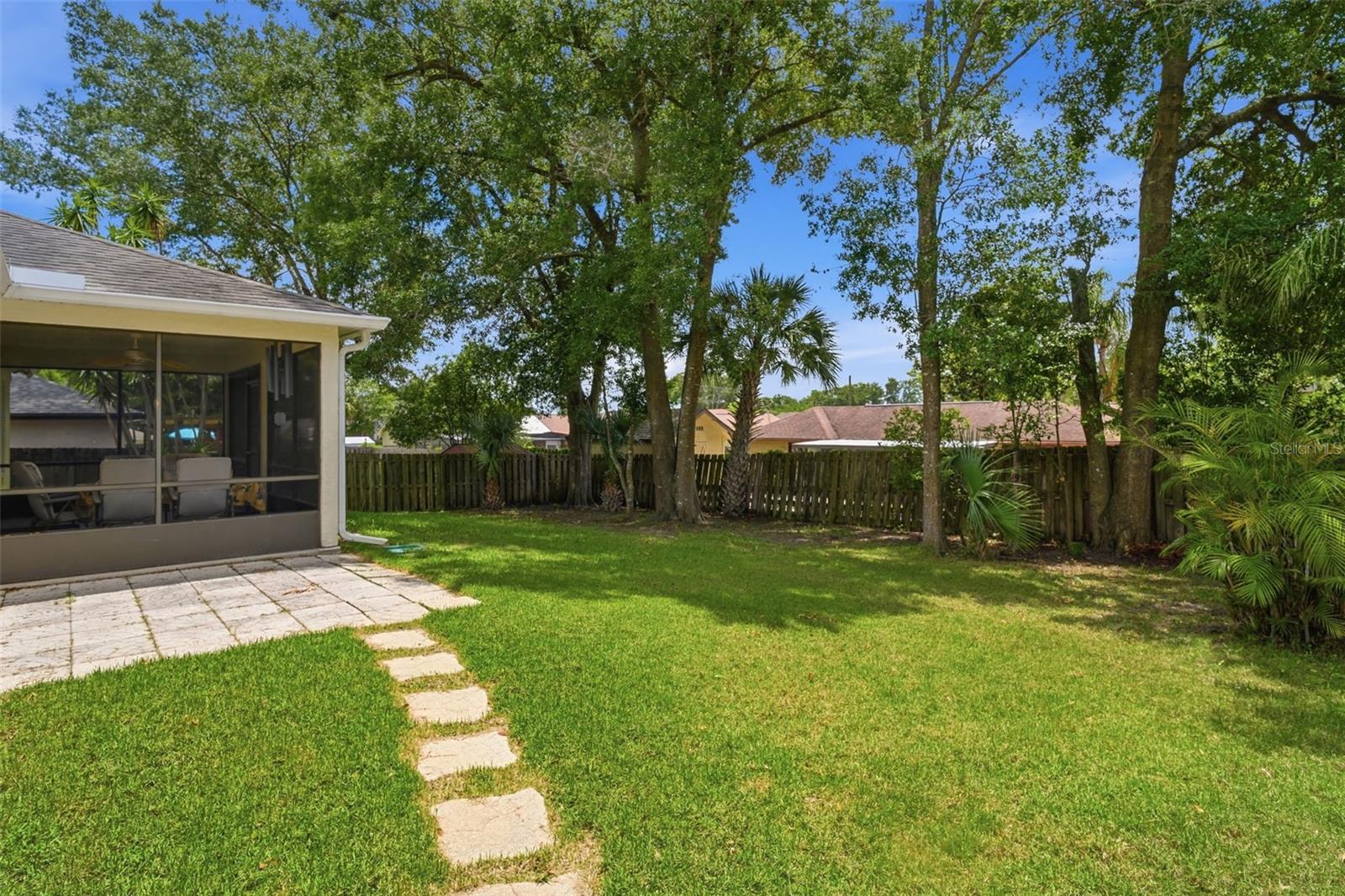 812 BENTON LAKE DR S, DELAND, FL, 32724