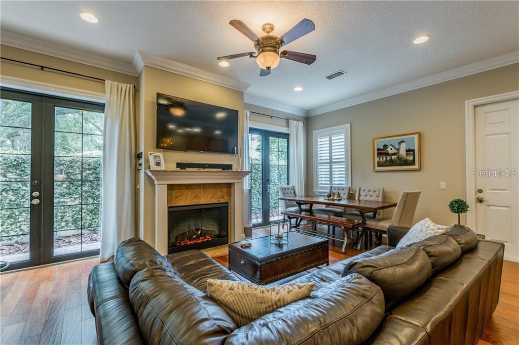 3814 VILLAS DEL SOL CT, TAMPA, FL, 33609