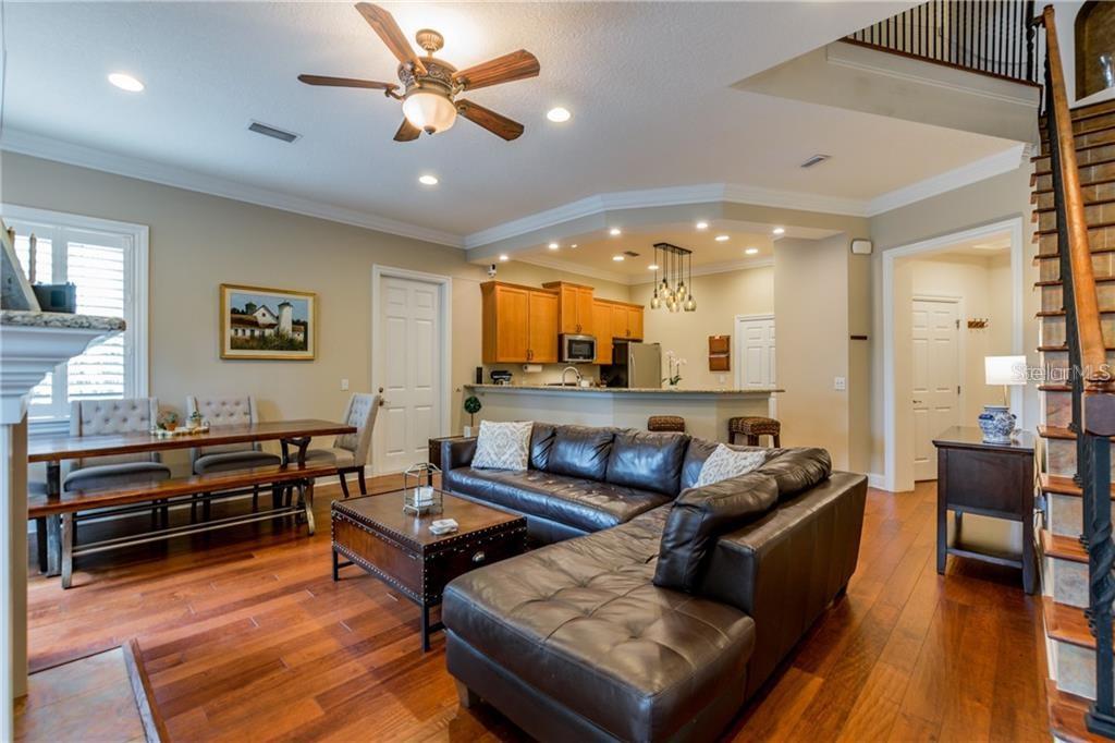 3814 VILLAS DEL SOL CT, TAMPA, FL, 33609