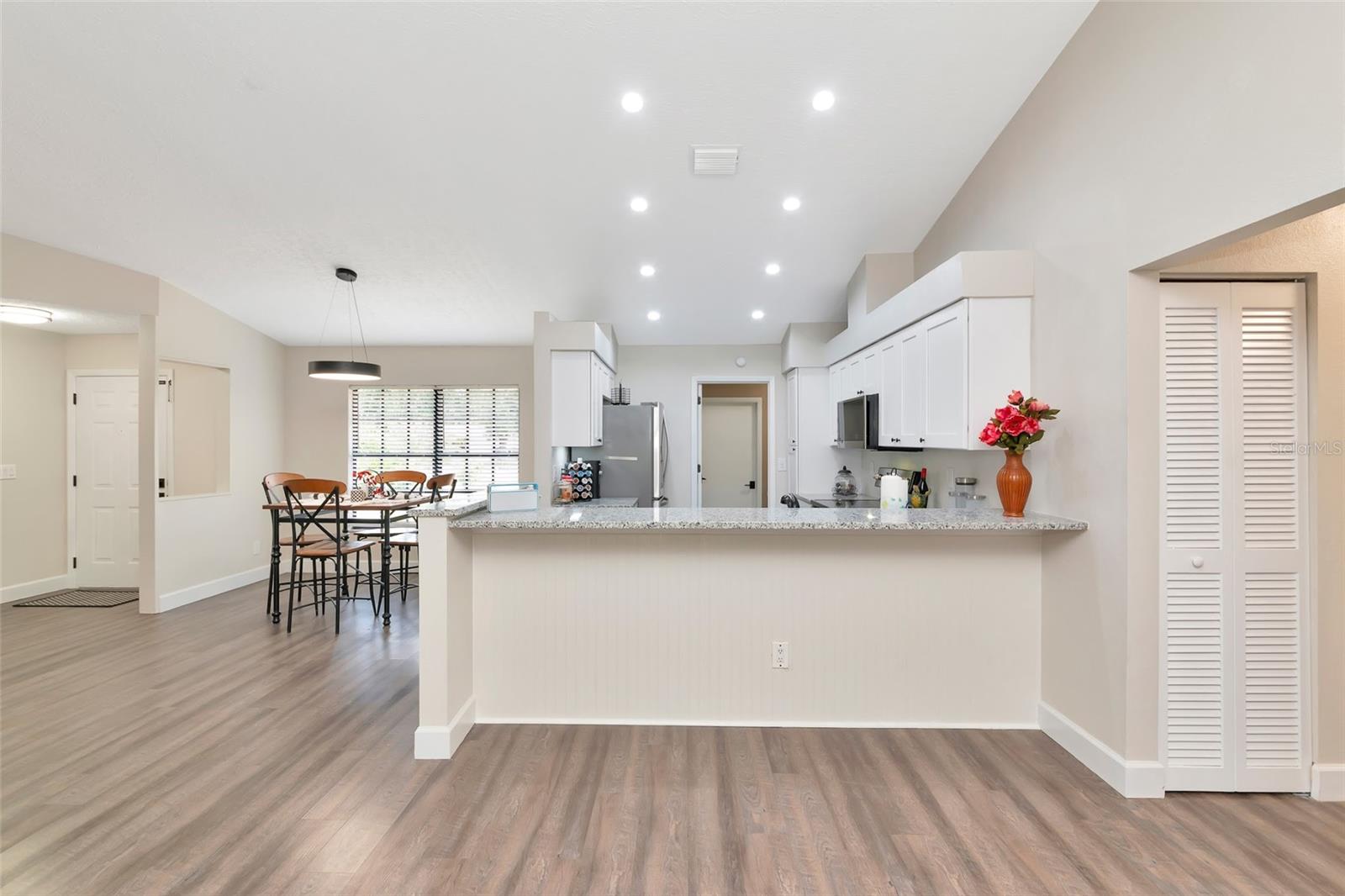 6104 26TH AVE E, BRADENTON, FL, 34208