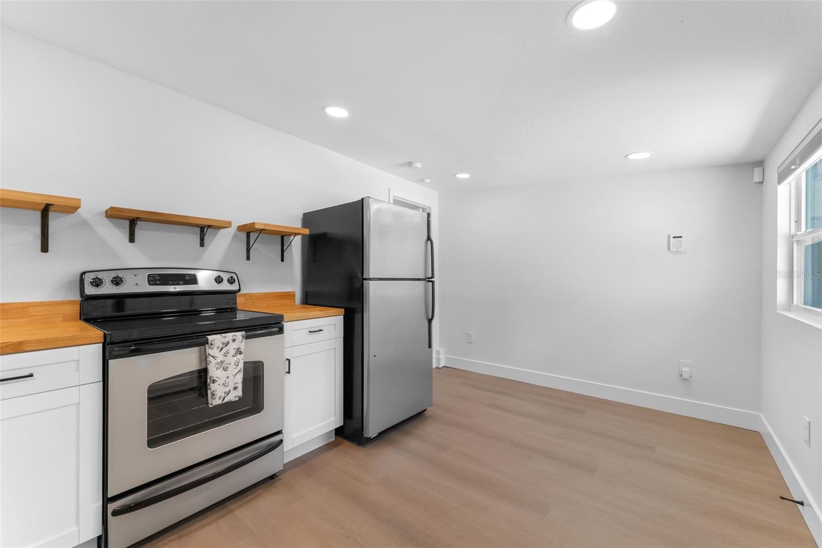 501 E CLUSTER AVE, TAMPA, FL, 33604