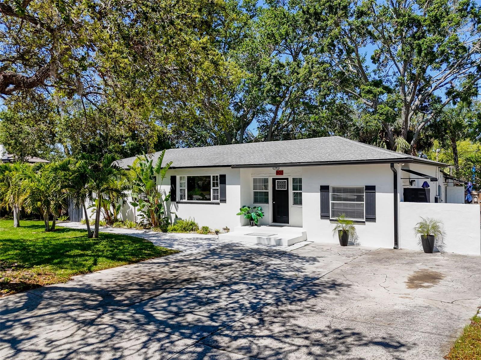 1600 PASADENA DR #B, DUNEDIN, FL, 34698