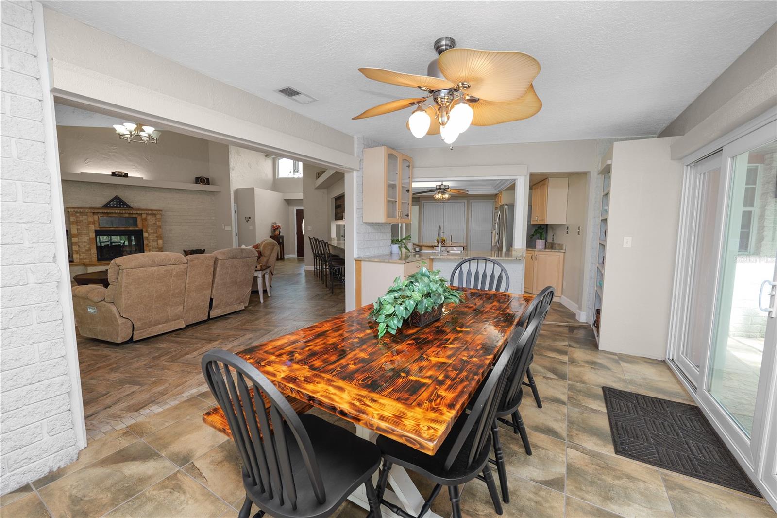 6230 FORESTWOOD DR W, LAKELAND, FL, 33811