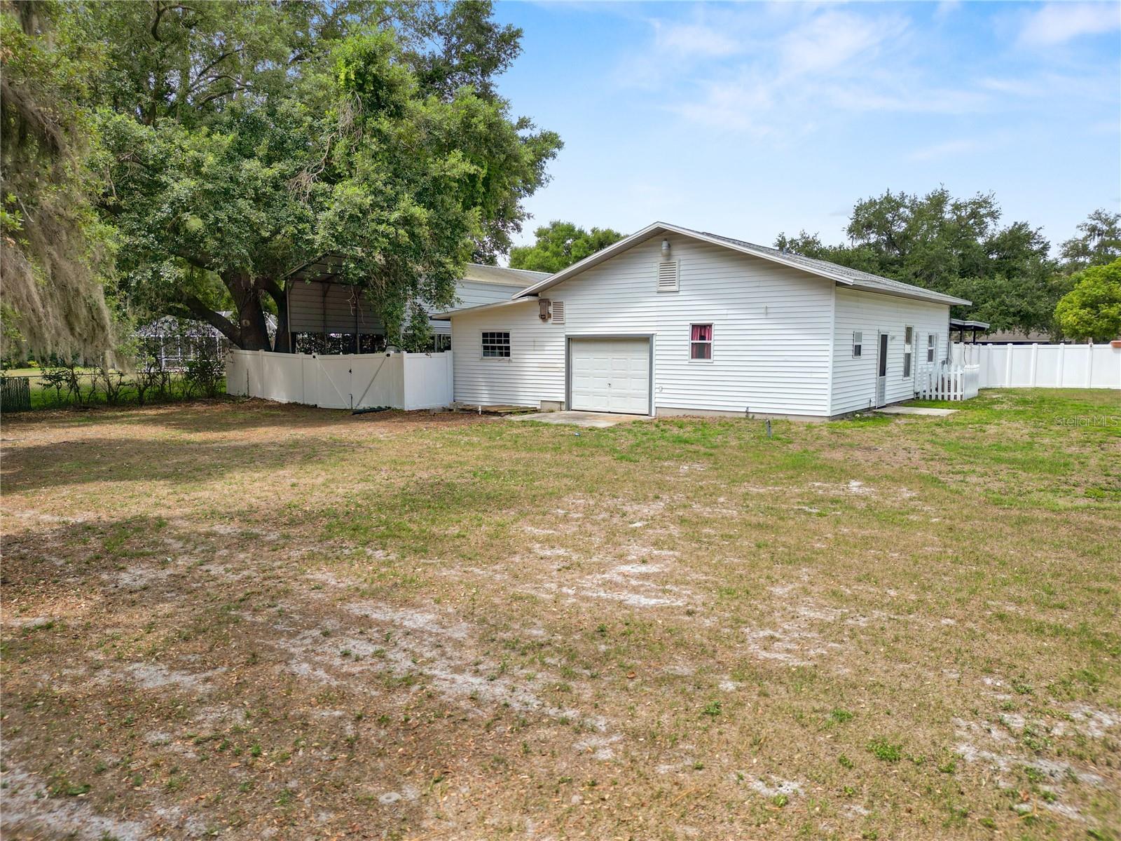 6230 FORESTWOOD DR W, LAKELAND, FL, 33811