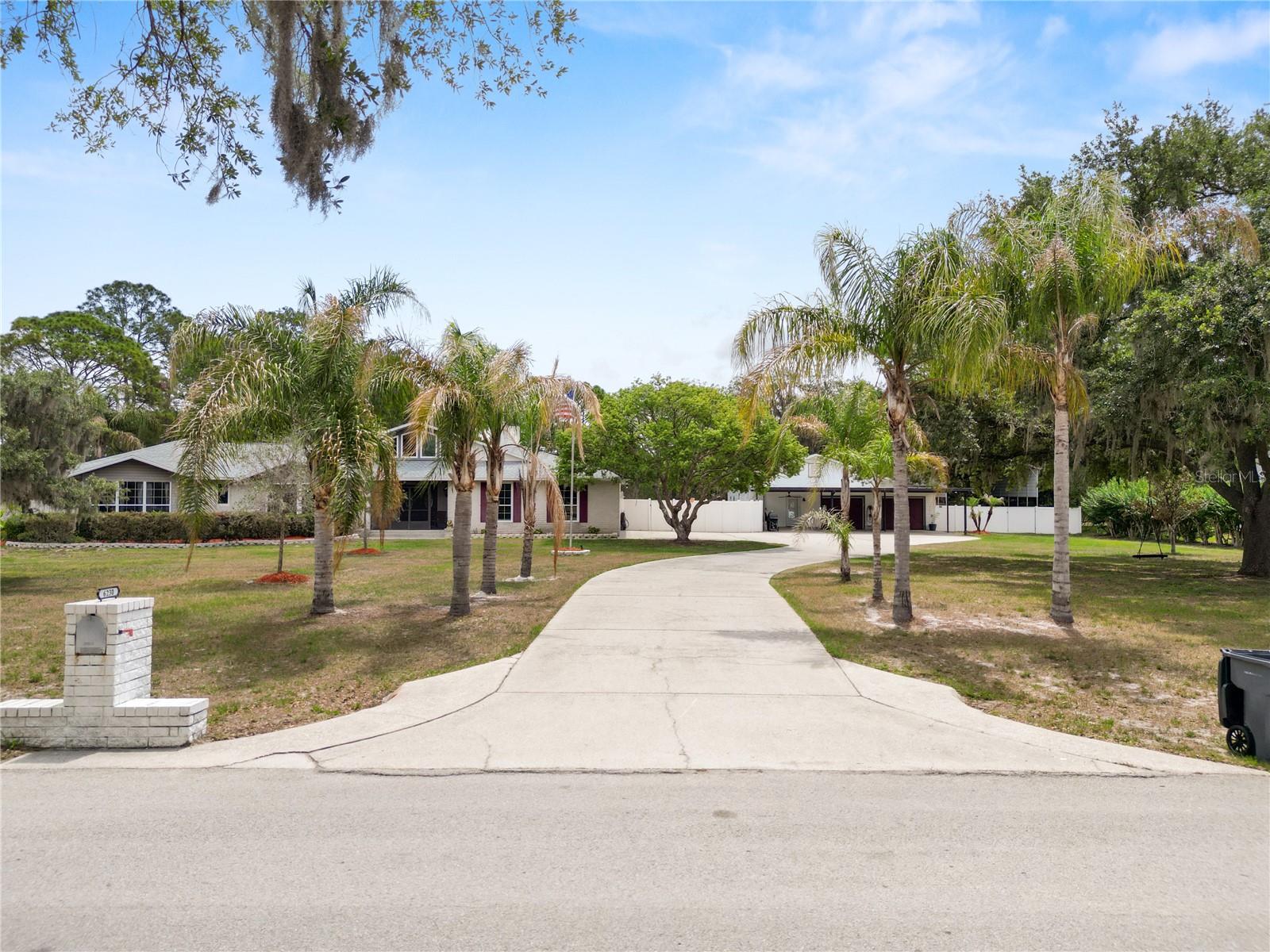 6230 FORESTWOOD DR W, LAKELAND, FL, 33811