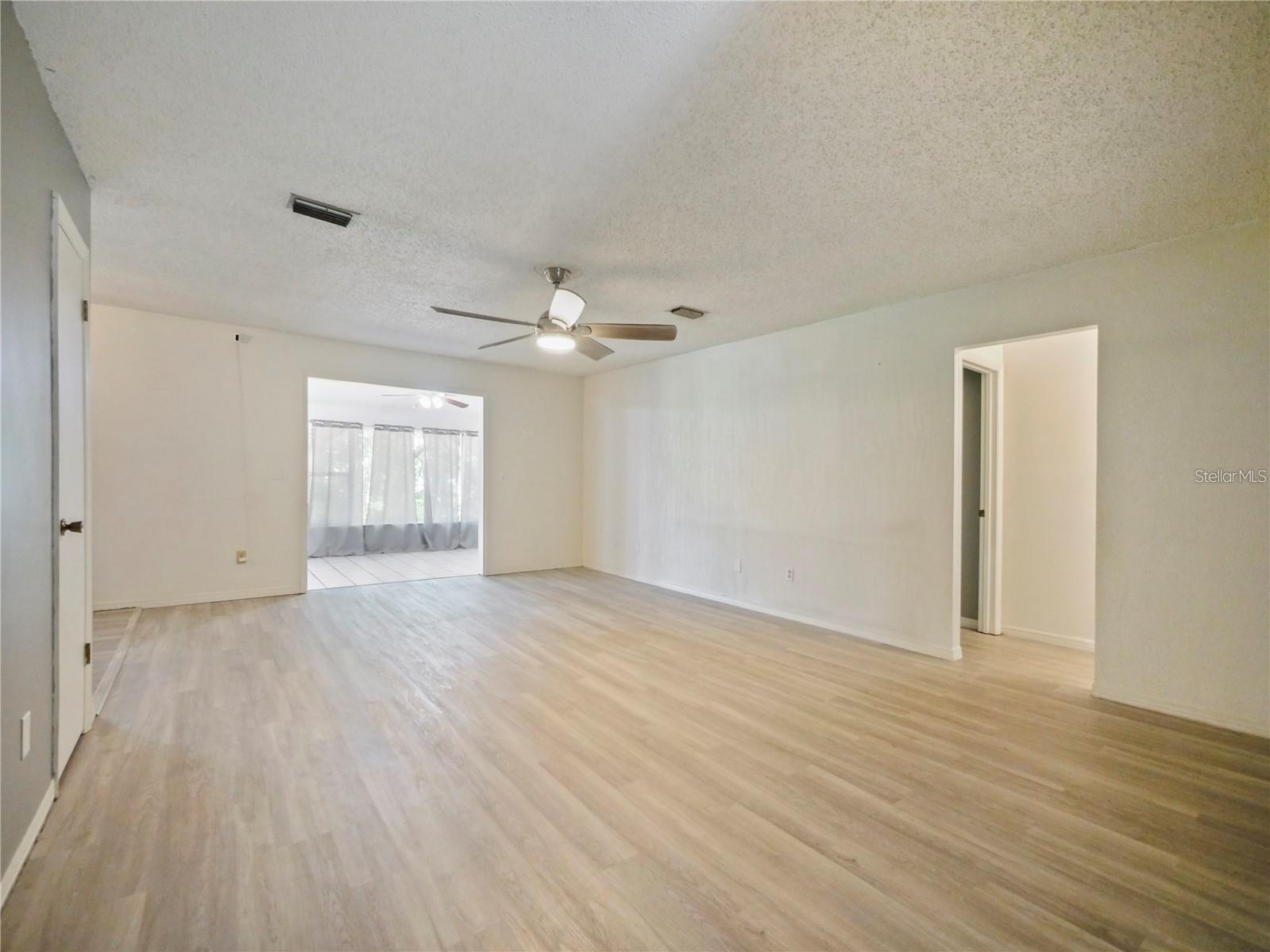 240 MAUREEN DR, SANFORD, FL, 32771