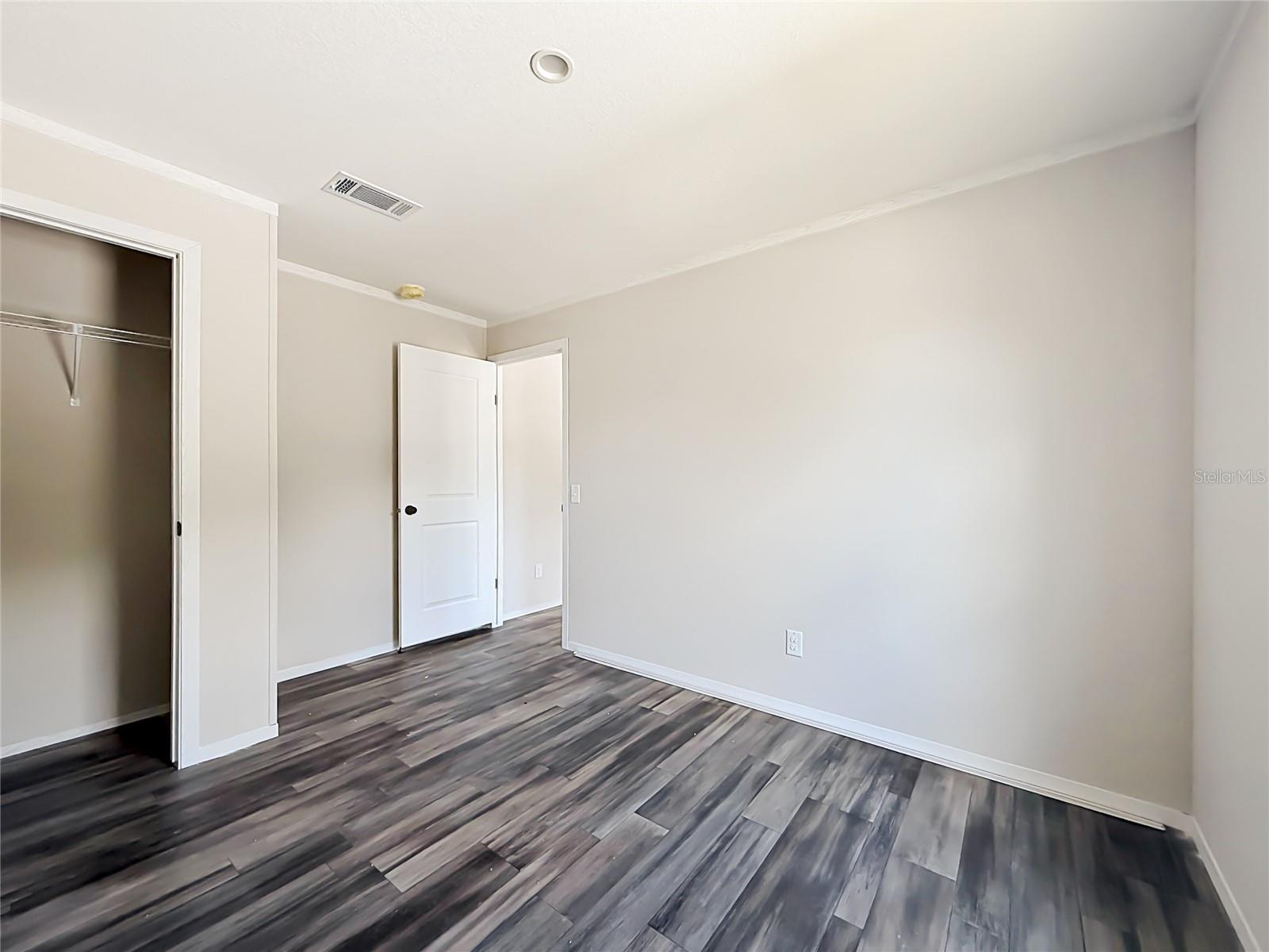 8002 MOBILAIRE DR, ORLANDO, FL, 32822