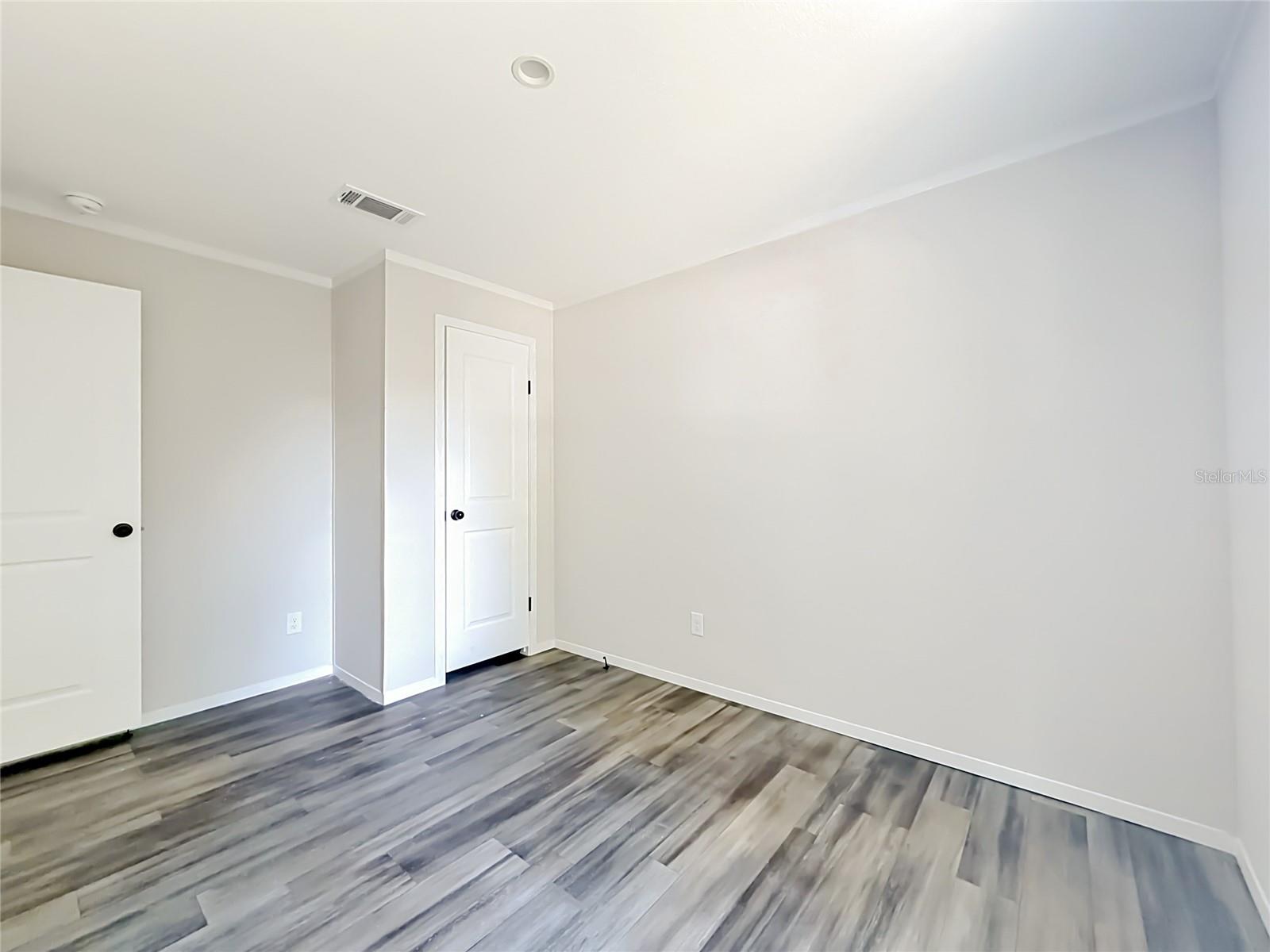 8002 MOBILAIRE DR, ORLANDO, FL, 32822