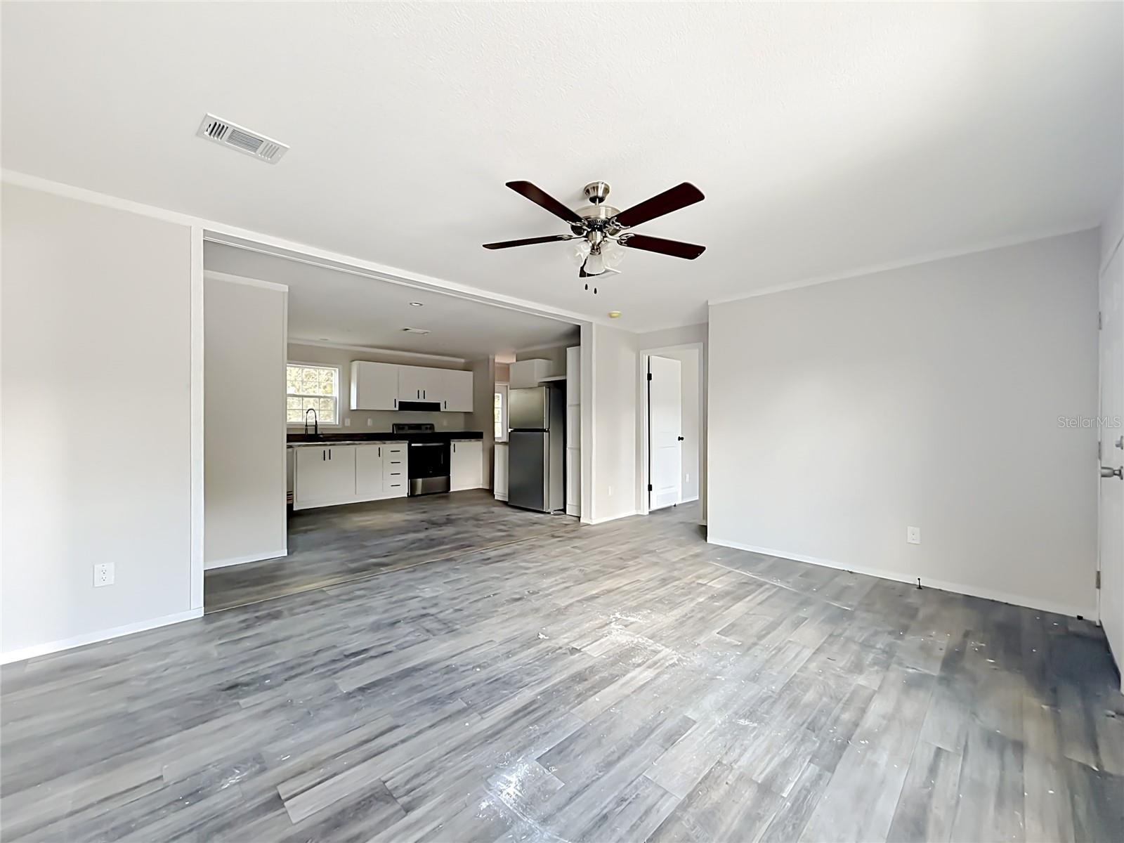 8002 MOBILAIRE DR, ORLANDO, FL, 32822