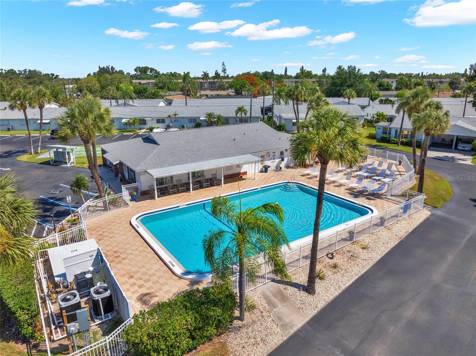 5996 HIBISCUS DR #6, BRADENTON, FL, 34207