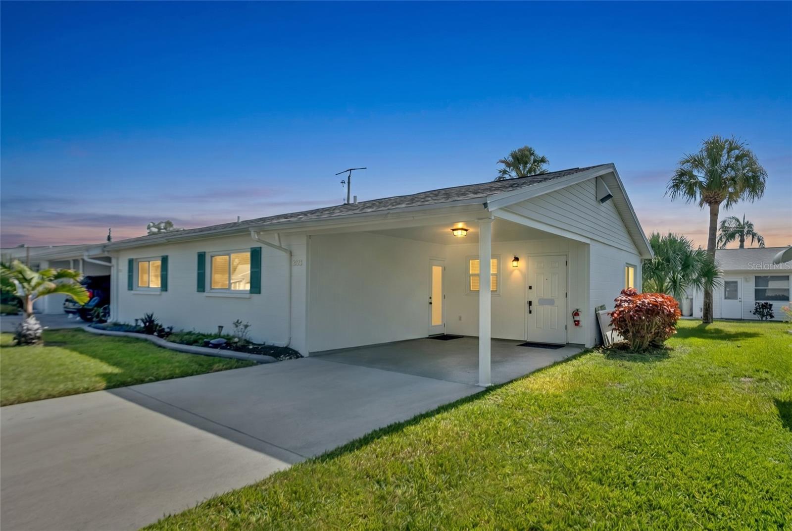5996 HIBISCUS DR #6, BRADENTON, FL, 34207