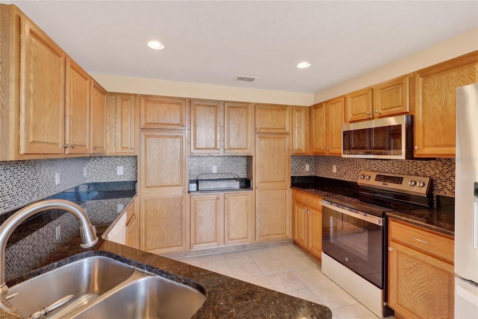 3842 SERENADE LN #1, LAKELAND, FL, 33811
