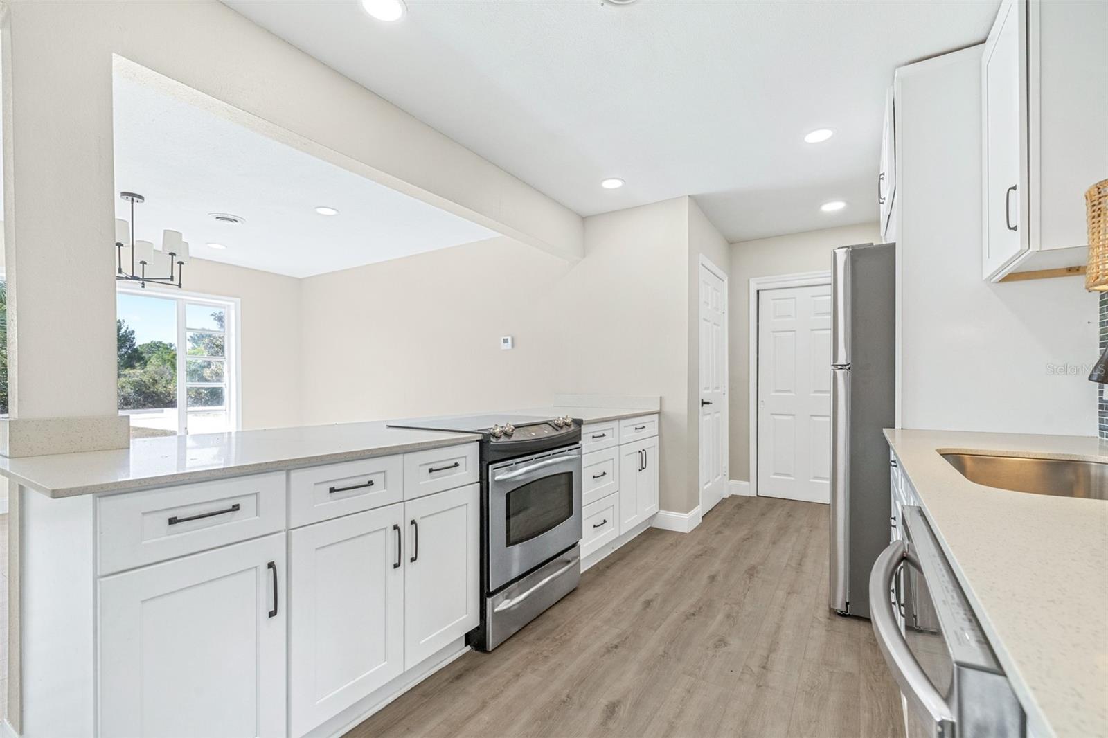 3950 BOUGAINVILLE DR, INDIAN LAKE ESTATES, FL, 33855