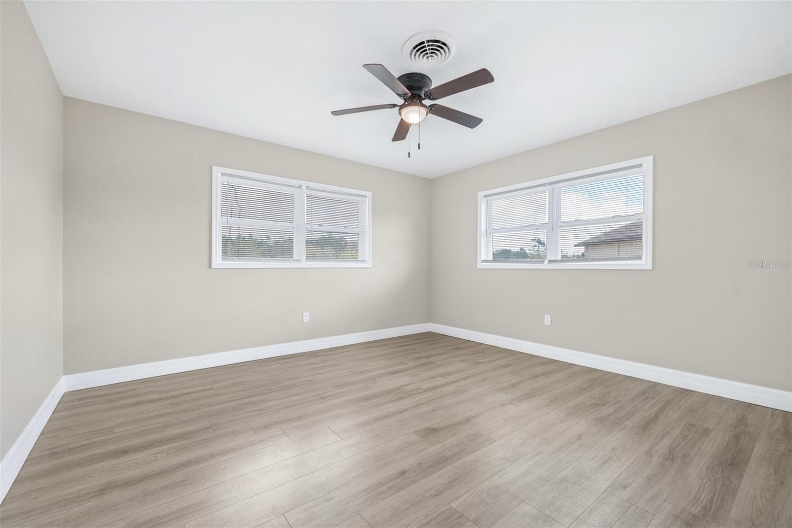 3950 BOUGAINVILLE DR, INDIAN LAKE ESTATES, FL, 33855