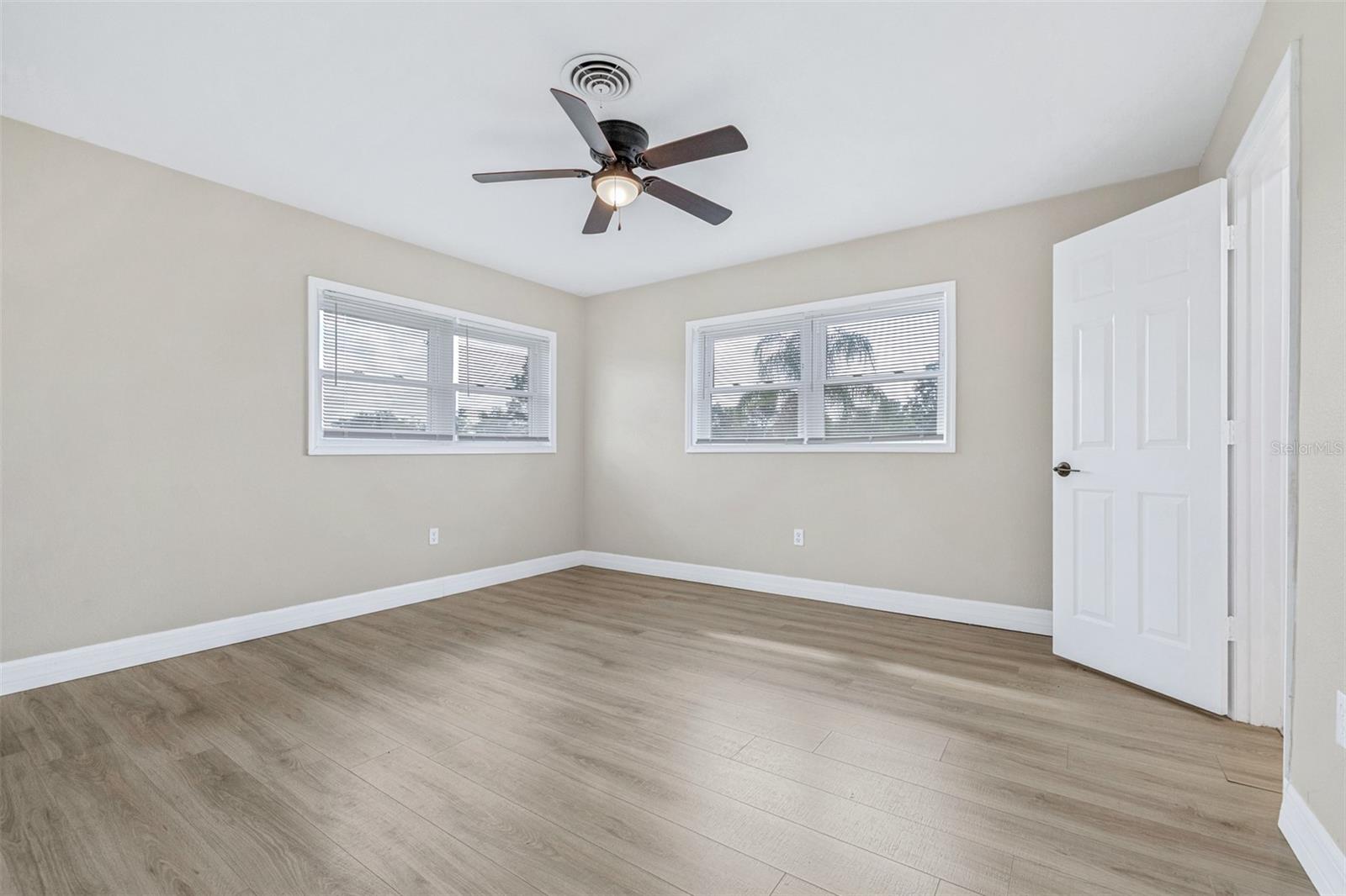 3950 BOUGAINVILLE DR, INDIAN LAKE ESTATES, FL, 33855