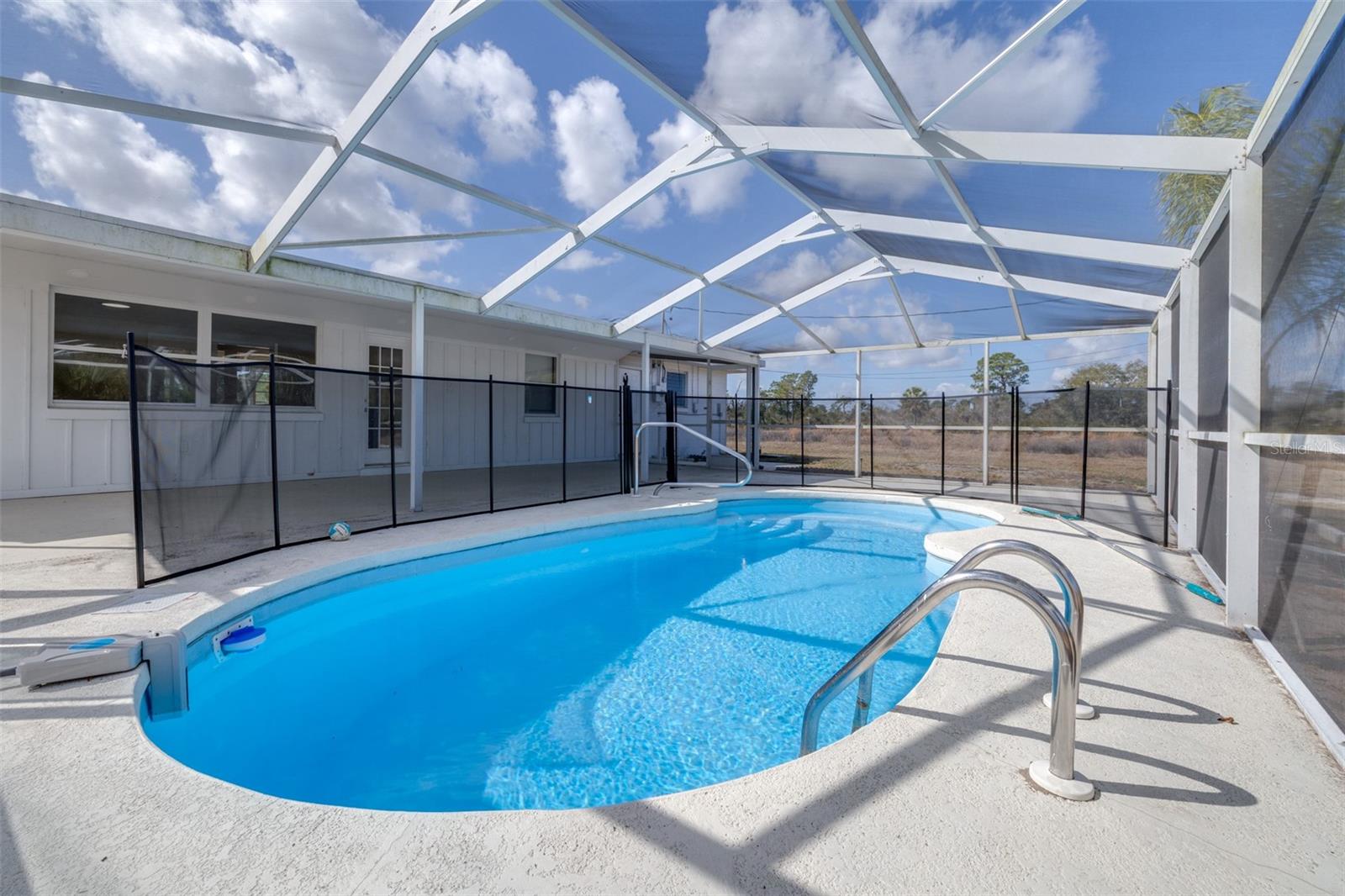 3950 BOUGAINVILLE DR, INDIAN LAKE ESTATES, FL, 33855