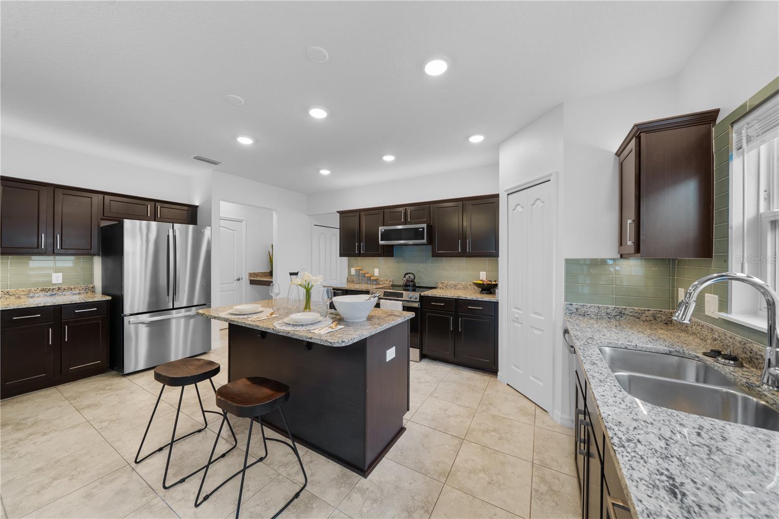 880 NW 251ST DR, NEWBERRY, FL, 32669