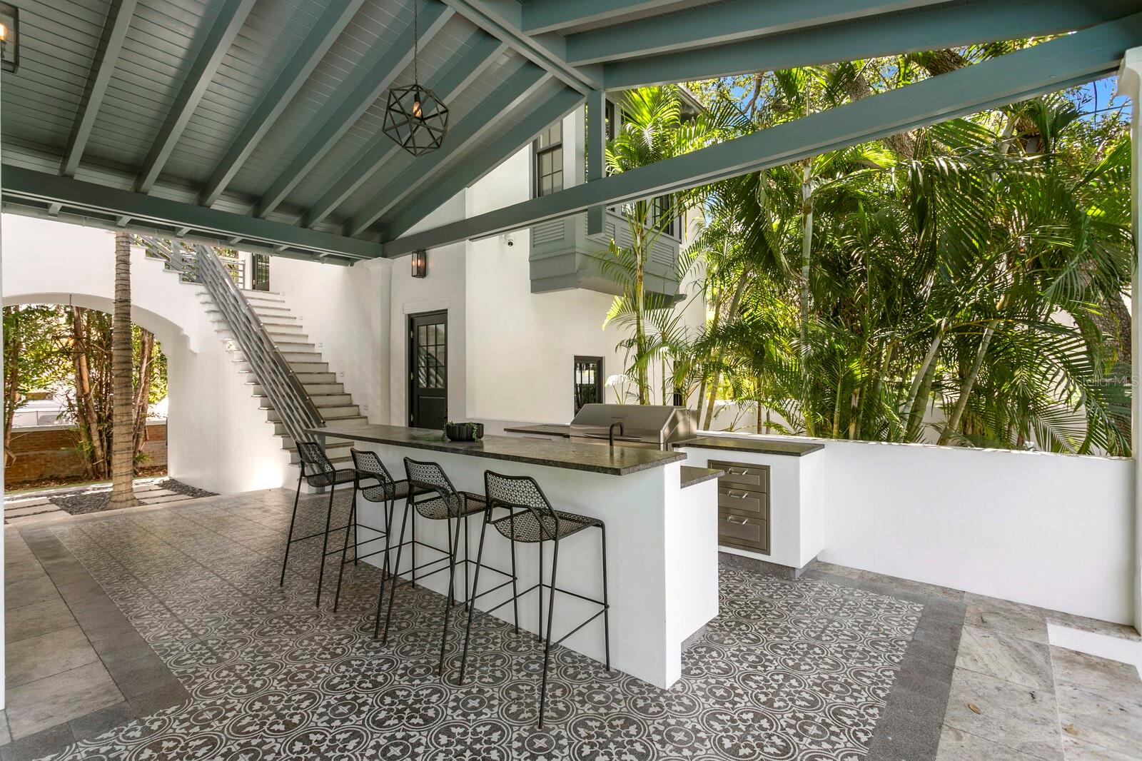 4613 BAYSHORE BLVD, TAMPA, FL, 33611