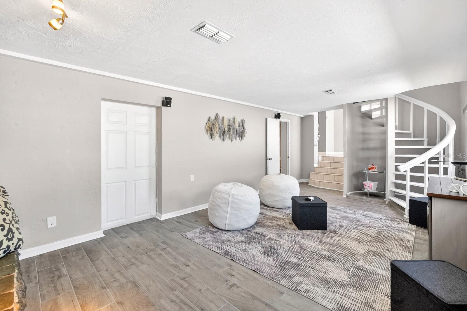 2134 POPE AVE, SOUTH DAYTONA, FL, 32119