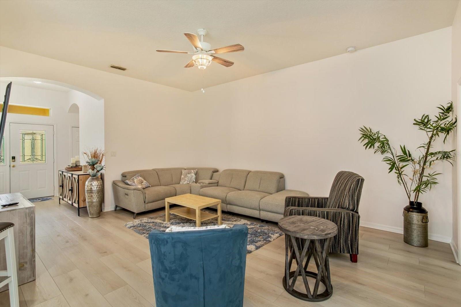 25206 ORMOND CT, LEESBURG, FL, 34748