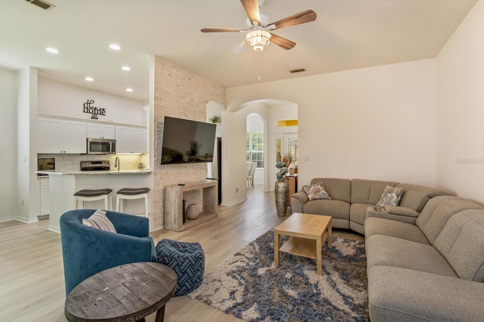 25206 ORMOND CT, LEESBURG, FL, 34748