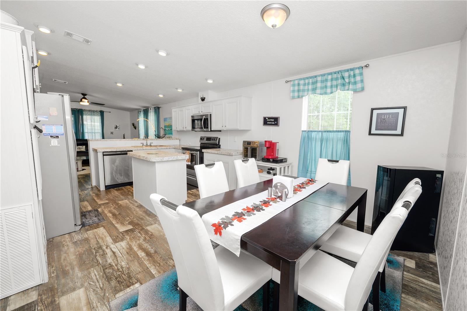 1052 LAMP POST LN, LAKELAND, FL, 33809