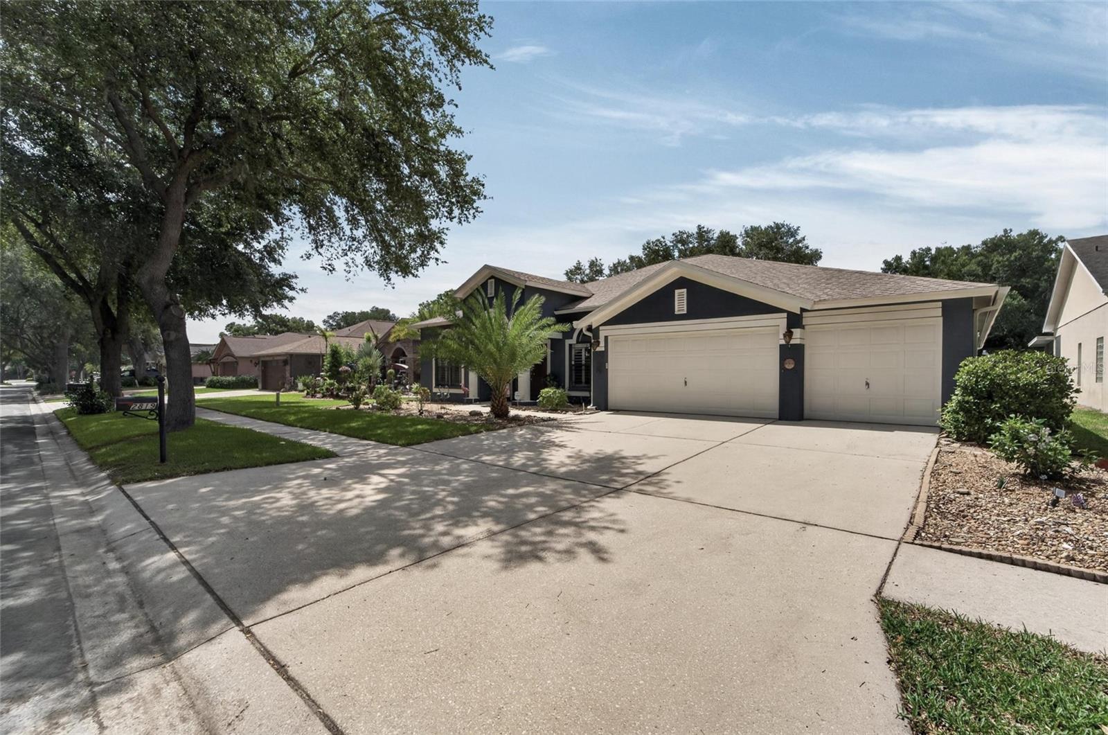 2819 LAUREL LEAF DR, VALRICO, FL, 33594