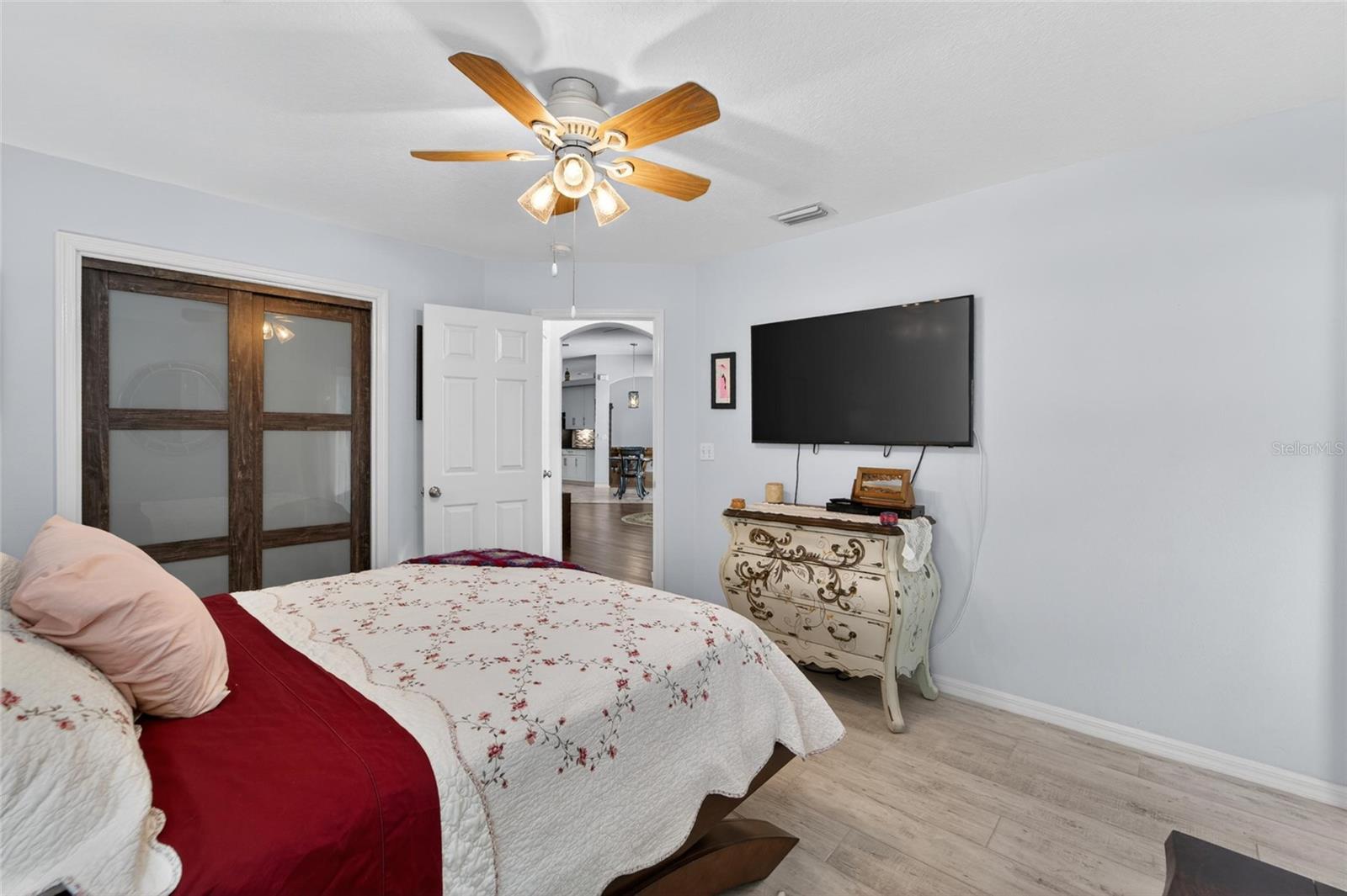 2819 LAUREL LEAF DR, VALRICO, FL, 33594
