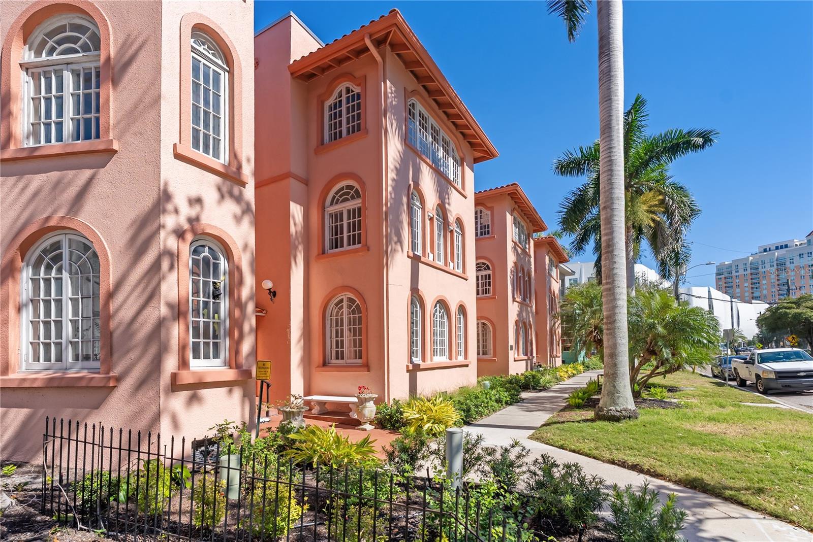 1221 N PALM AVE #202, SARASOTA, FL, 34236
