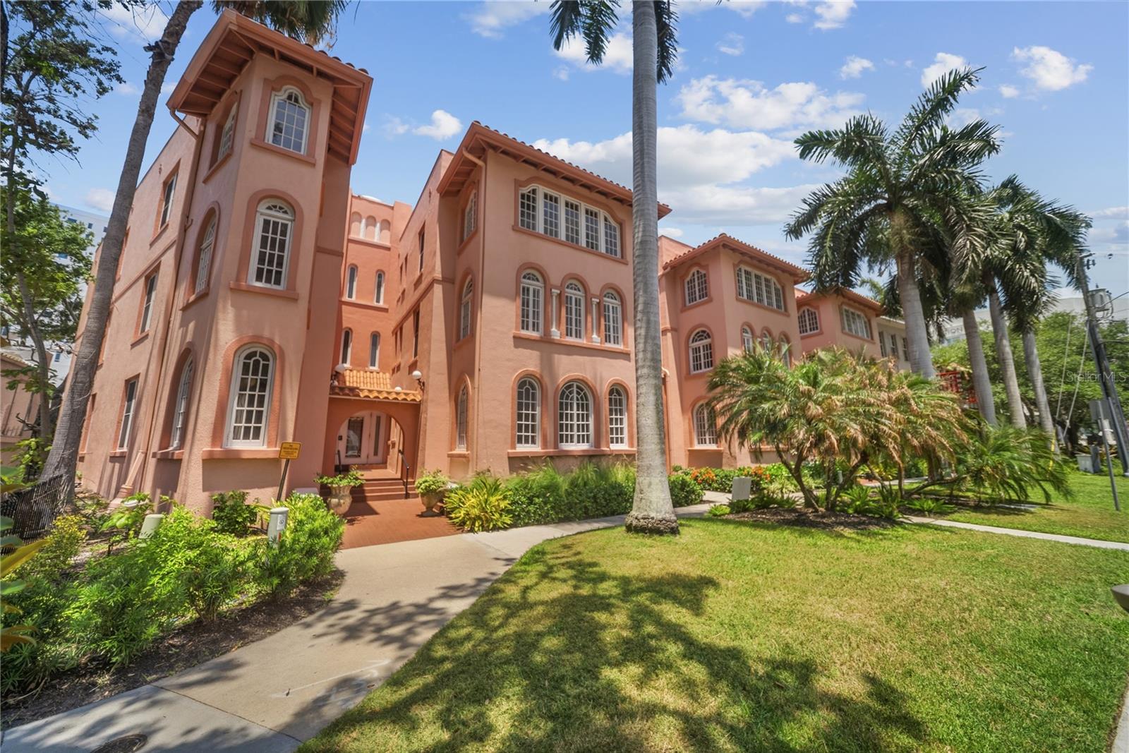 1221 N PALM AVE #202, SARASOTA, FL, 34236