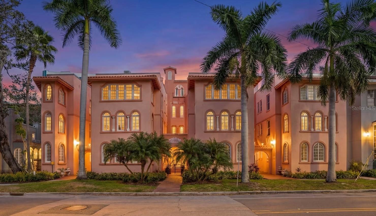 1221 N PALM AVE #202, SARASOTA, FL, 34236