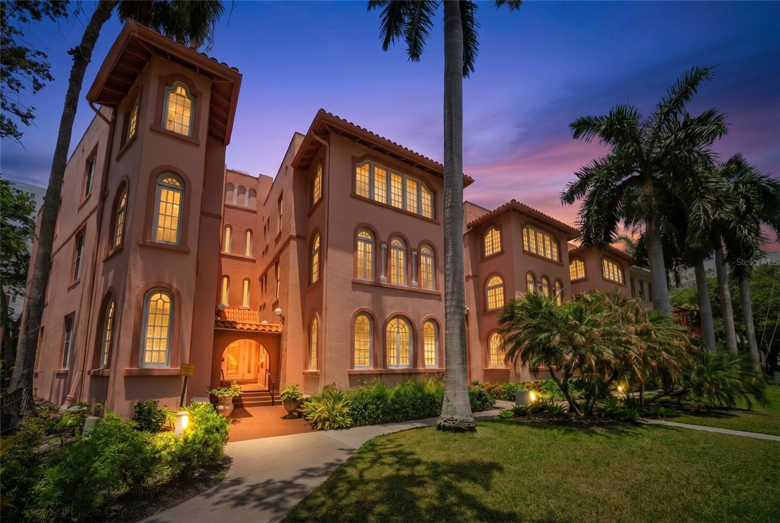 1221 N PALM AVE #202, SARASOTA, FL, 34236