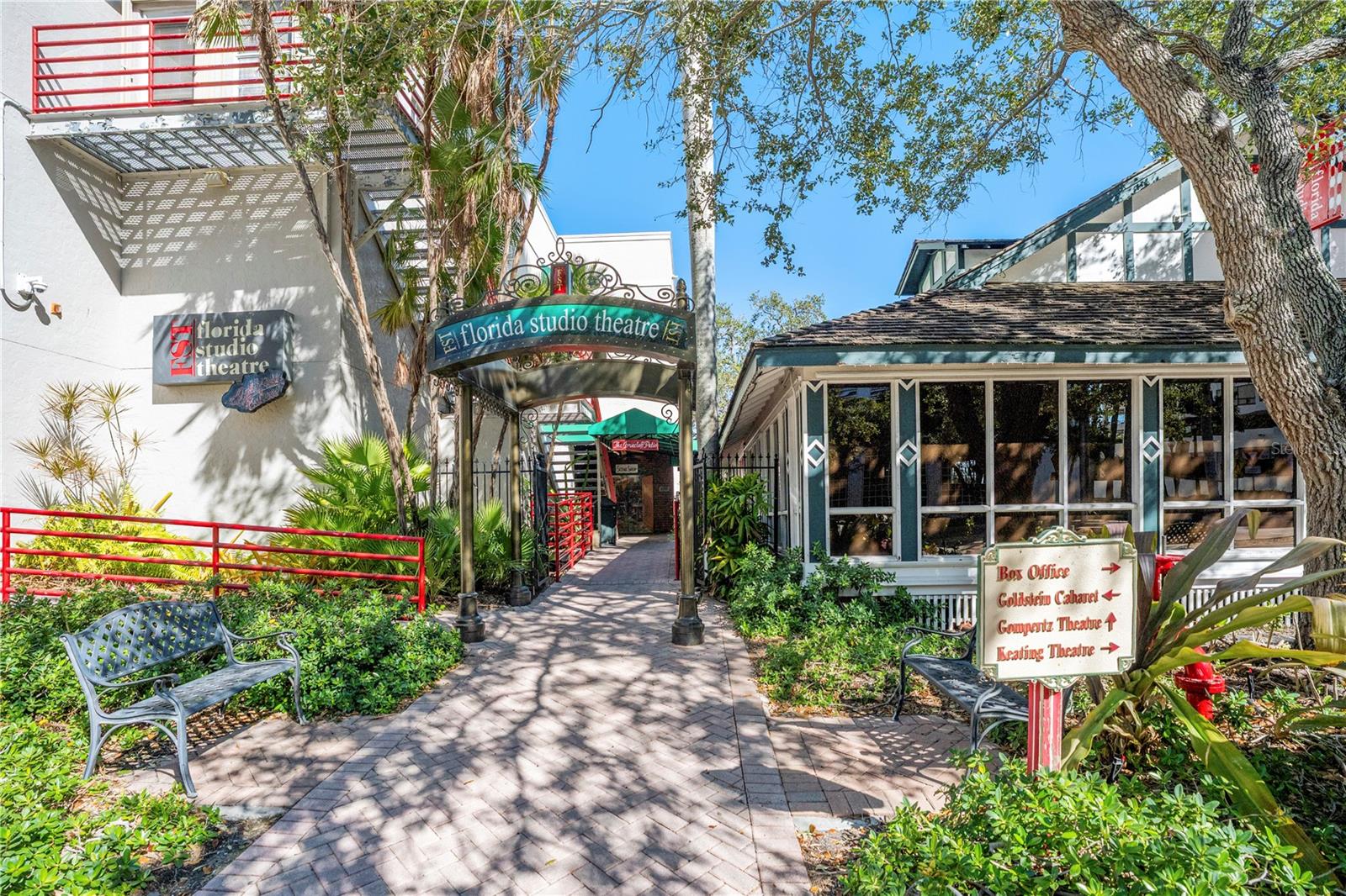 1221 N PALM AVE #202, SARASOTA, FL, 34236