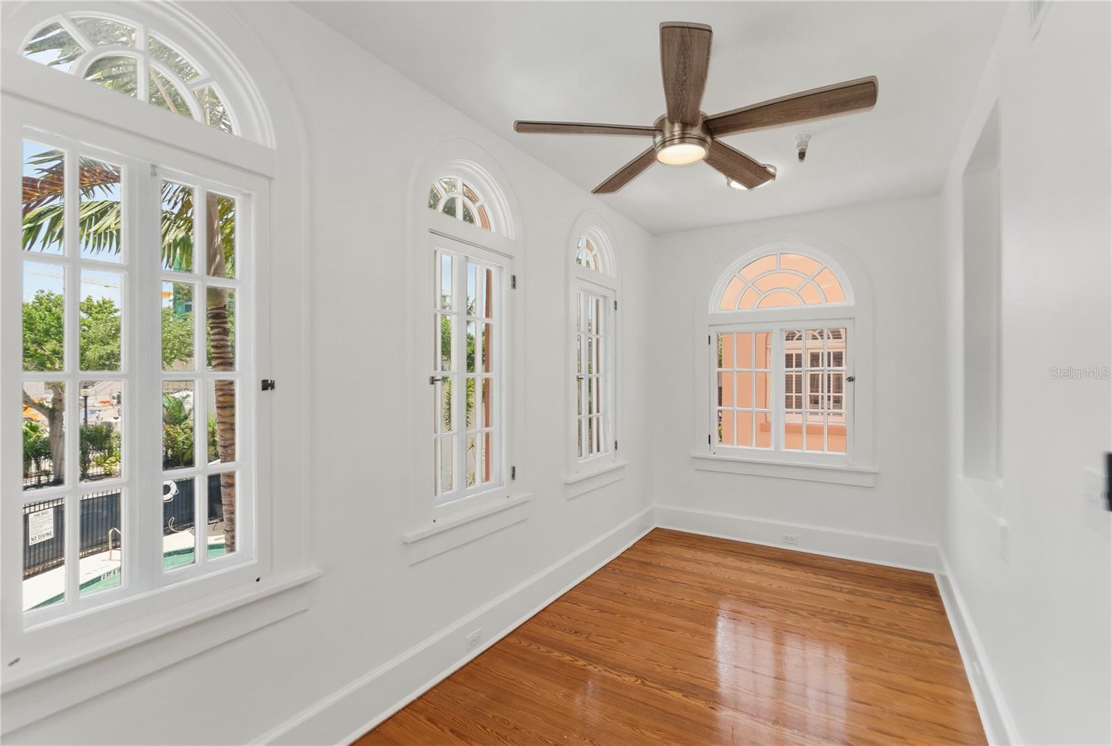1221 N PALM AVE #202, SARASOTA, FL, 34236