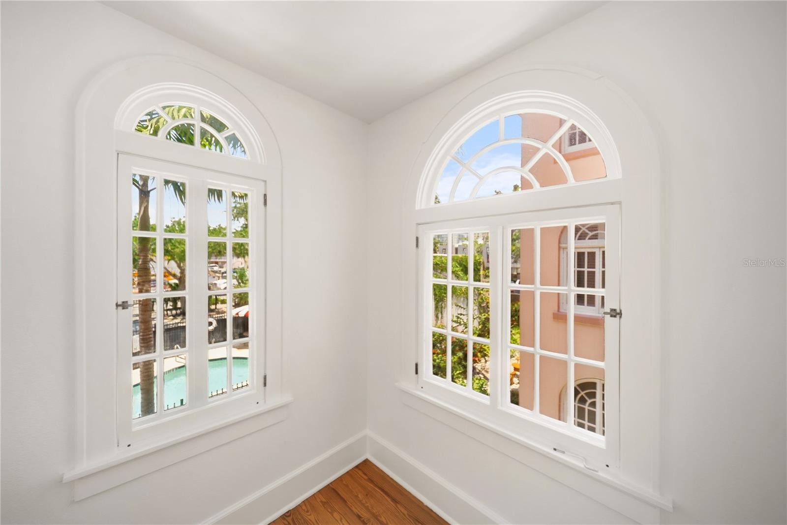1221 N PALM AVE #202, SARASOTA, FL, 34236