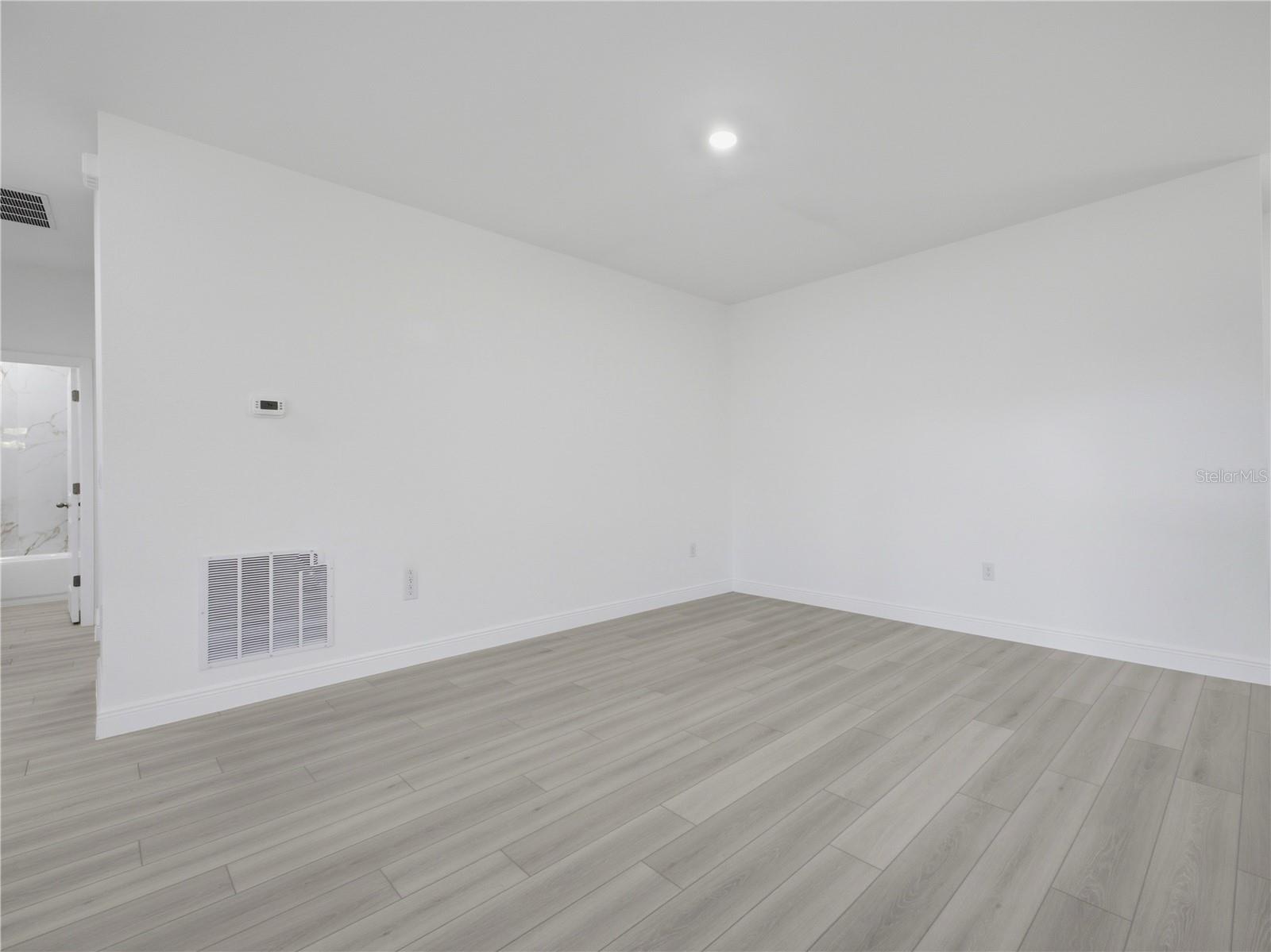 8010 SANDALWOOD CIR, LABELLE, FL, 33935
