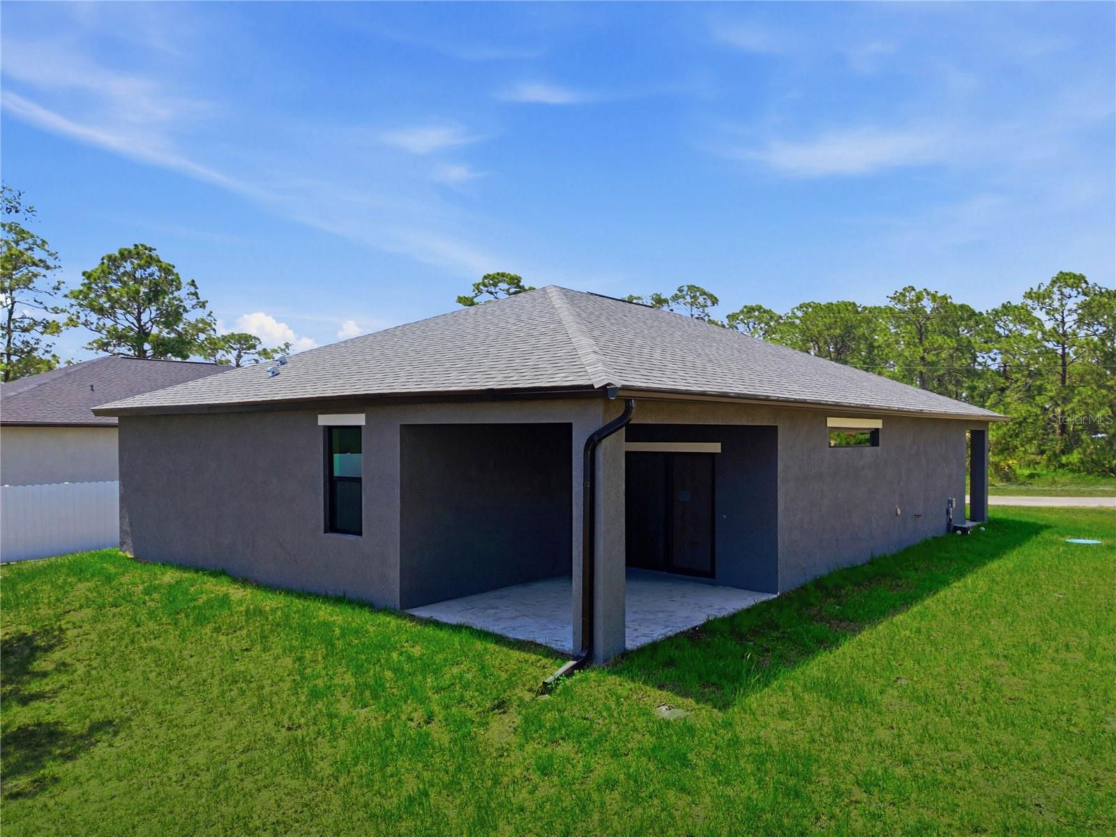 8010 SANDALWOOD CIR, LABELLE, FL, 33935