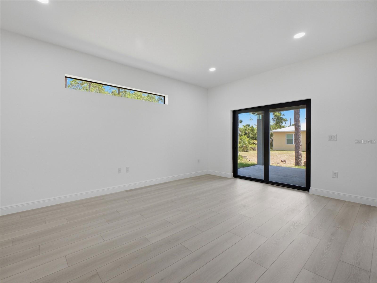 8010 SANDALWOOD CIR, LABELLE, FL, 33935