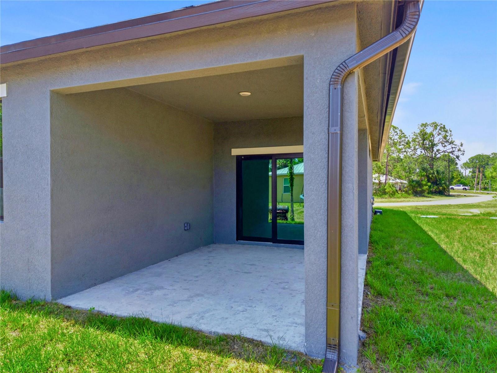 8010 SANDALWOOD CIR, LABELLE, FL, 33935